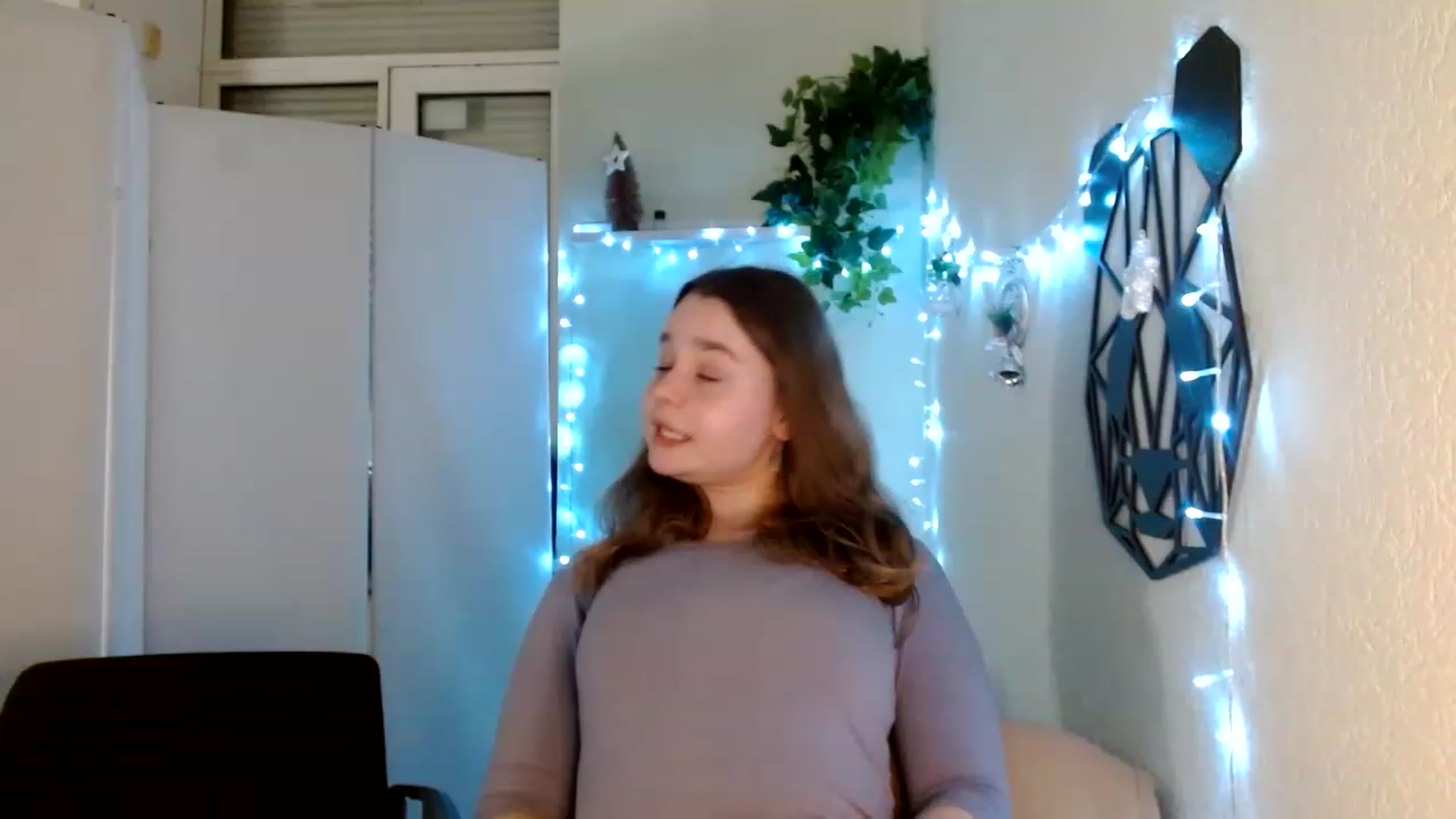 Gallery image thumbnail from Cold_Moon's myfreecams stream on, 12/25/2022, 18:03 image 15 of 20