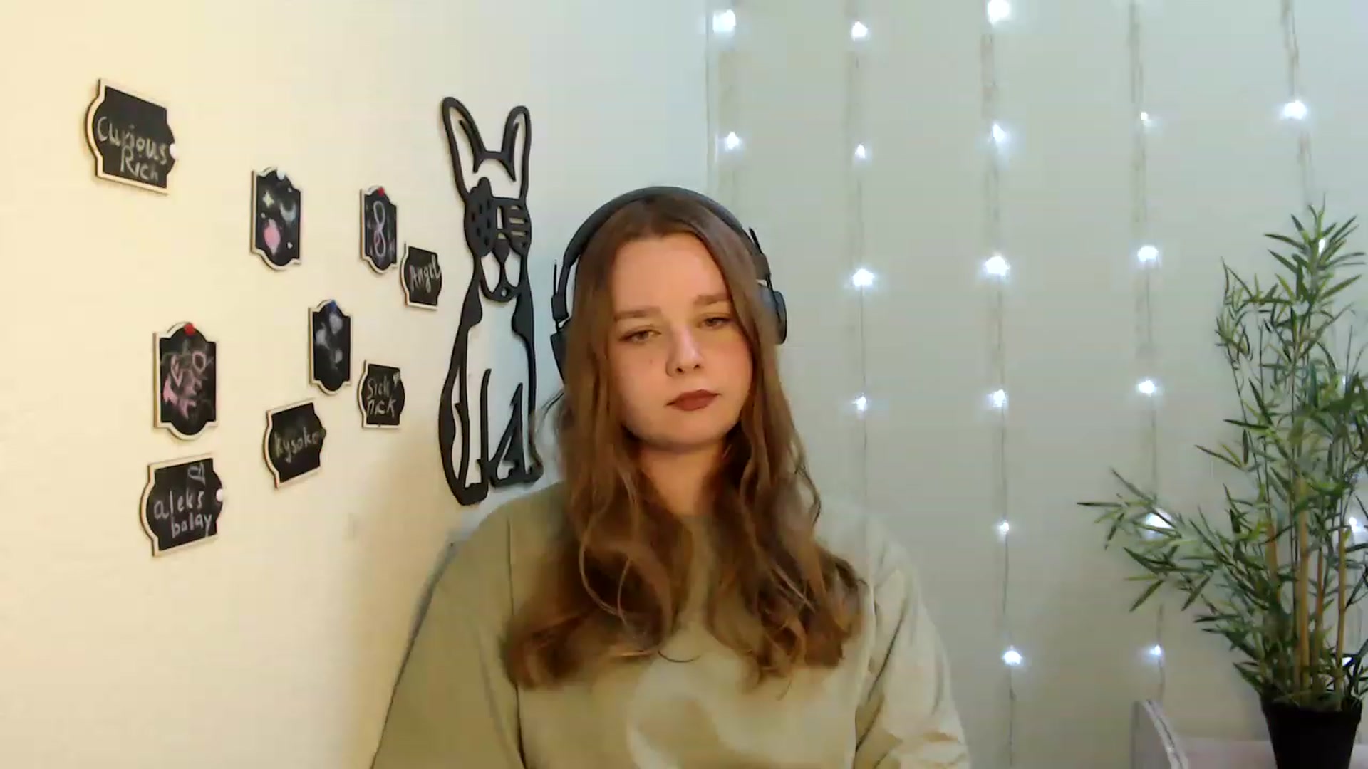 Gallery image thumbnail from Cold_Moon's myfreecams stream on, 05/21/2023, 12:24 image 20 of 20