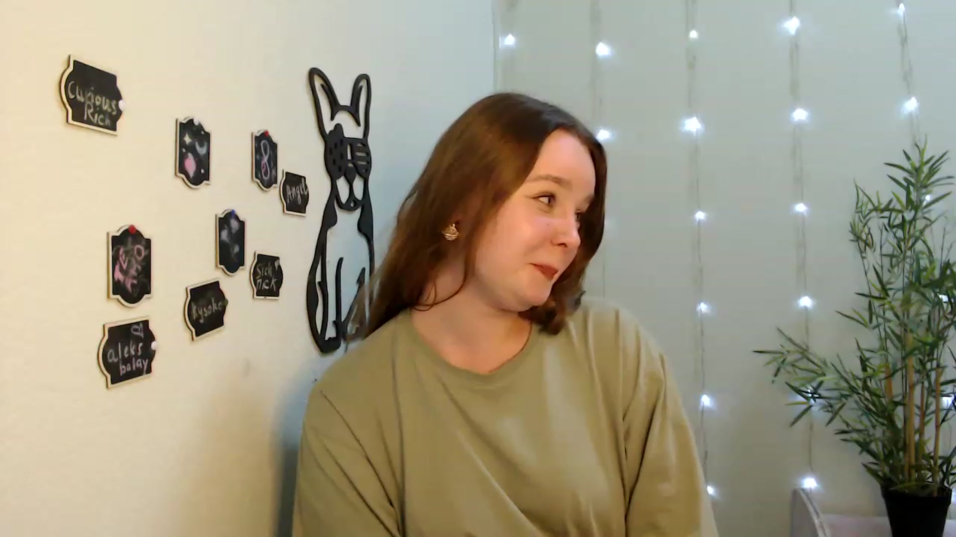 Gallery image thumbnail from Cold_Moon's myfreecams stream on, 05/21/2023, 14:11 image 20 of 20