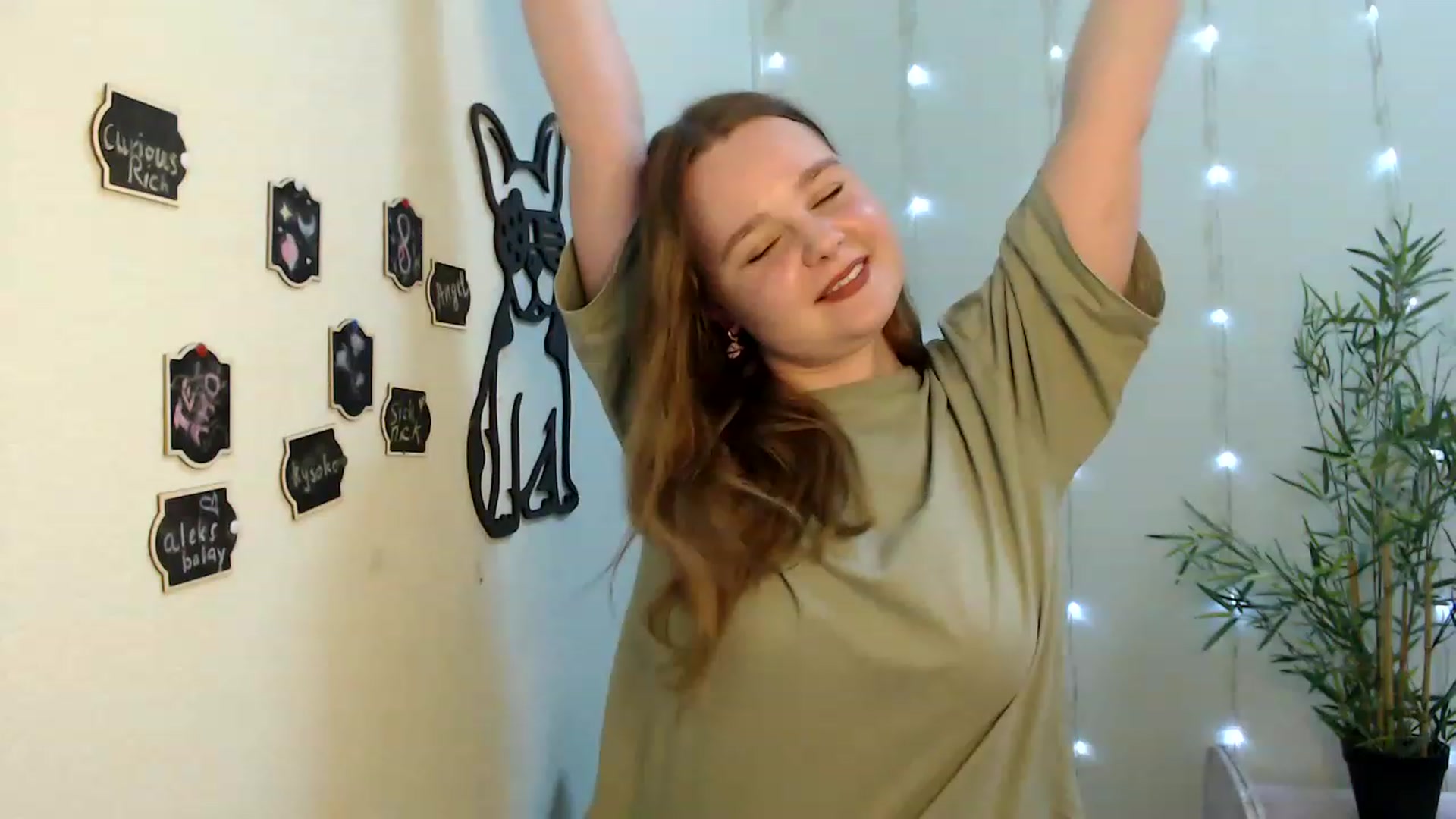 Gallery image thumbnail from Cold_Moon's myfreecams stream on, 05/21/2023, 14:11 image 17 of 20