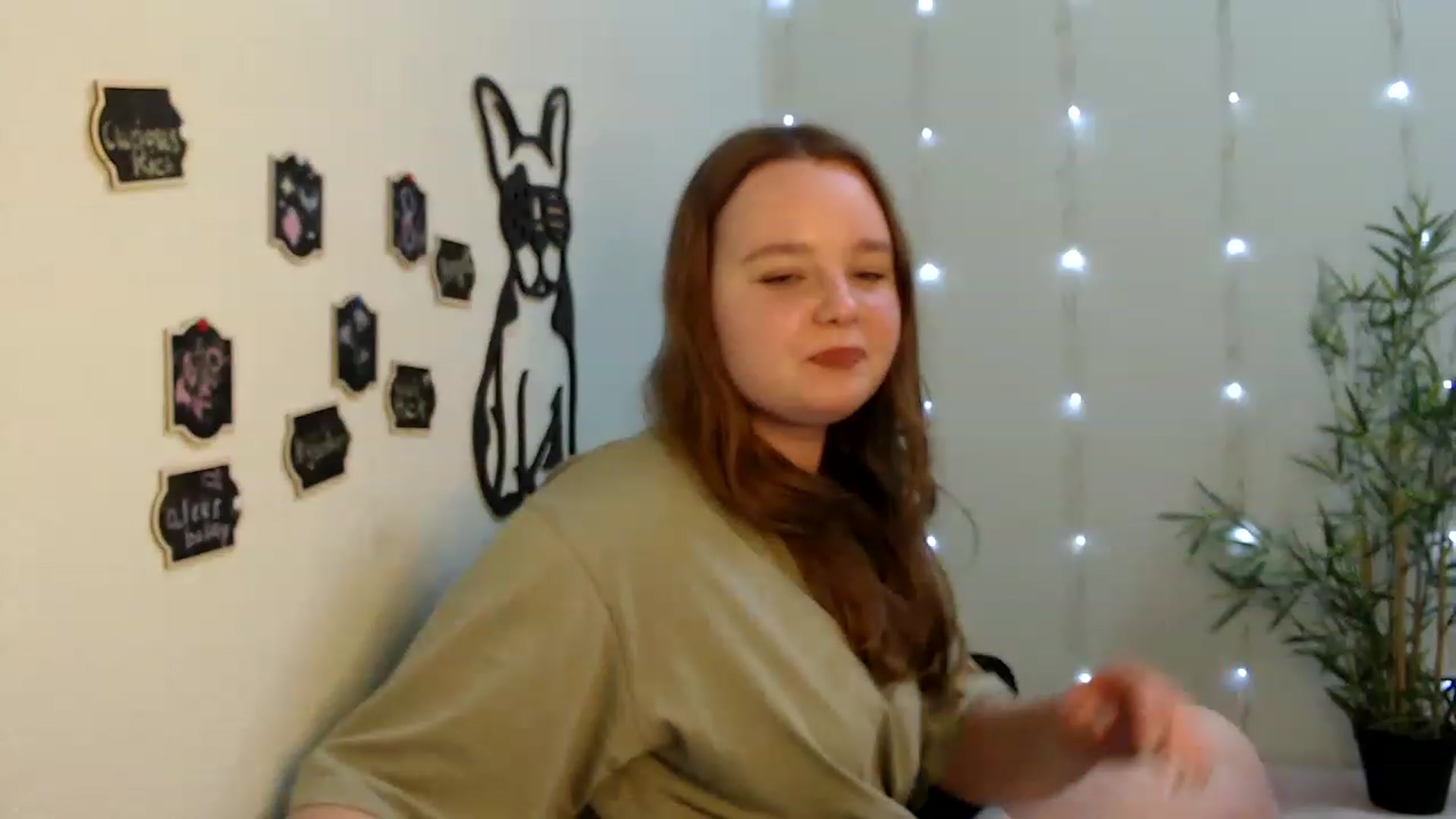 Gallery image thumbnail from Cold_Moon's myfreecams stream on, 05/21/2023, 15:58 image 10 of 20