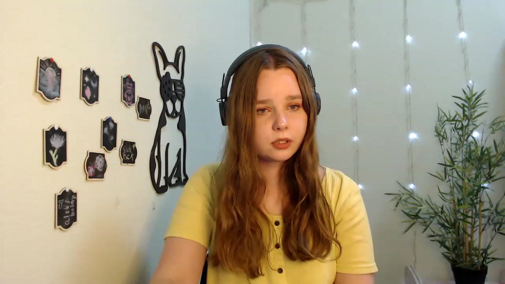 Gallery image thumbnail from Cold_Moon's myfreecams stream on, 05/29/2023, 12:46 image 4 of 20