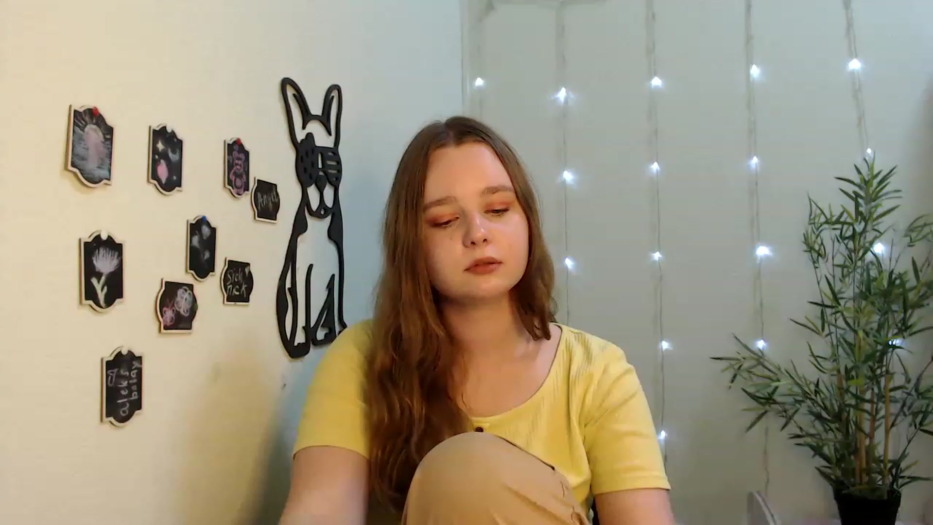 Gallery image thumbnail from Cold_Moon's myfreecams stream on, 05/29/2023, 12:46 image 9 of 20