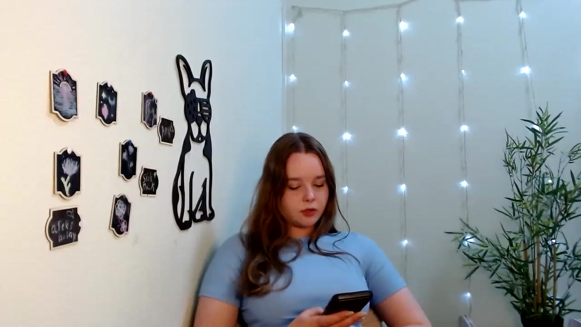 Gallery image thumbnail from Cold_Moon's myfreecams stream on, 06/03/2023, 15:00 image 6 of 20