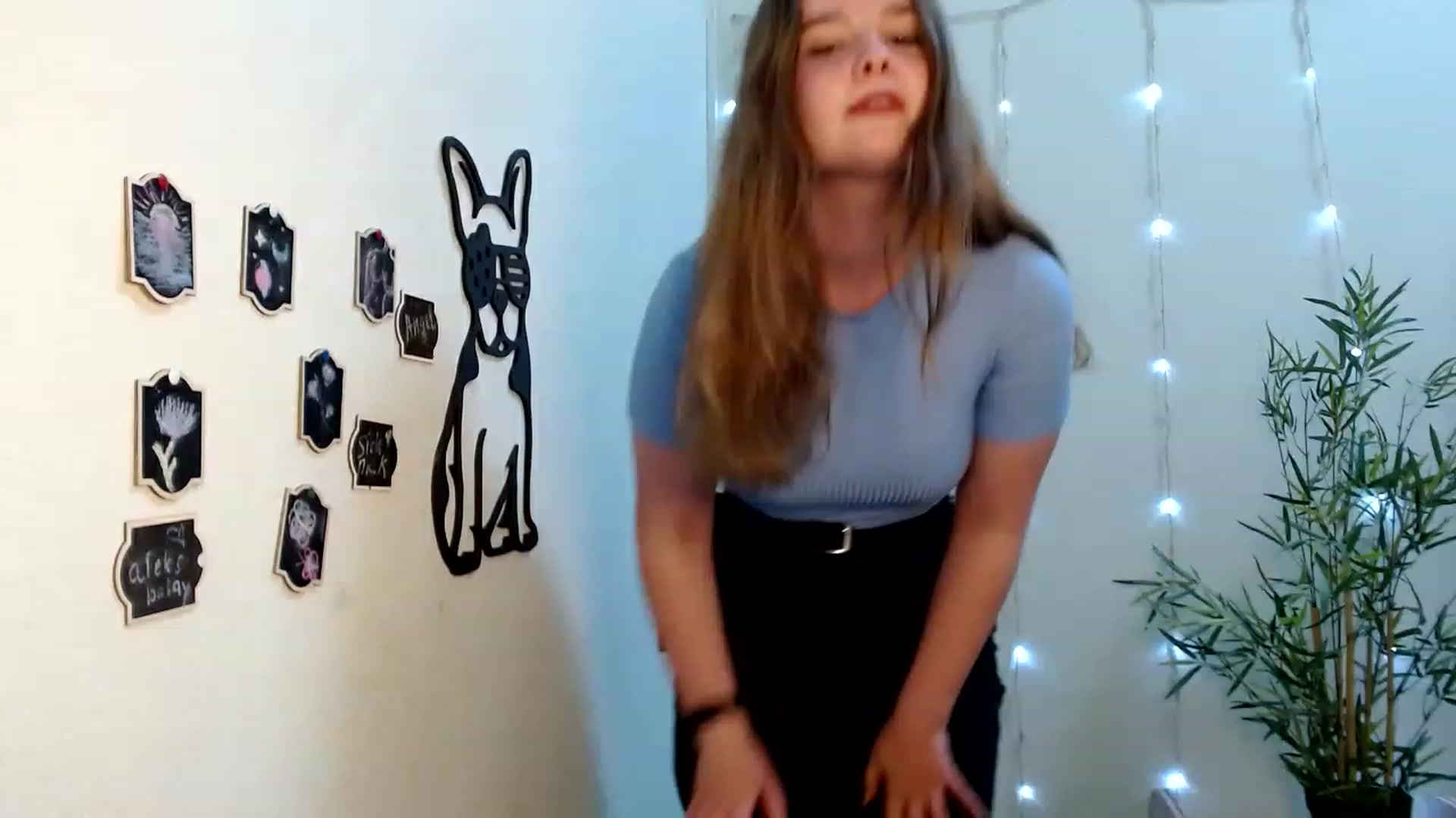 Gallery image thumbnail from Cold_Moon's myfreecams stream on, 06/03/2023, 15:00 image 18 of 20