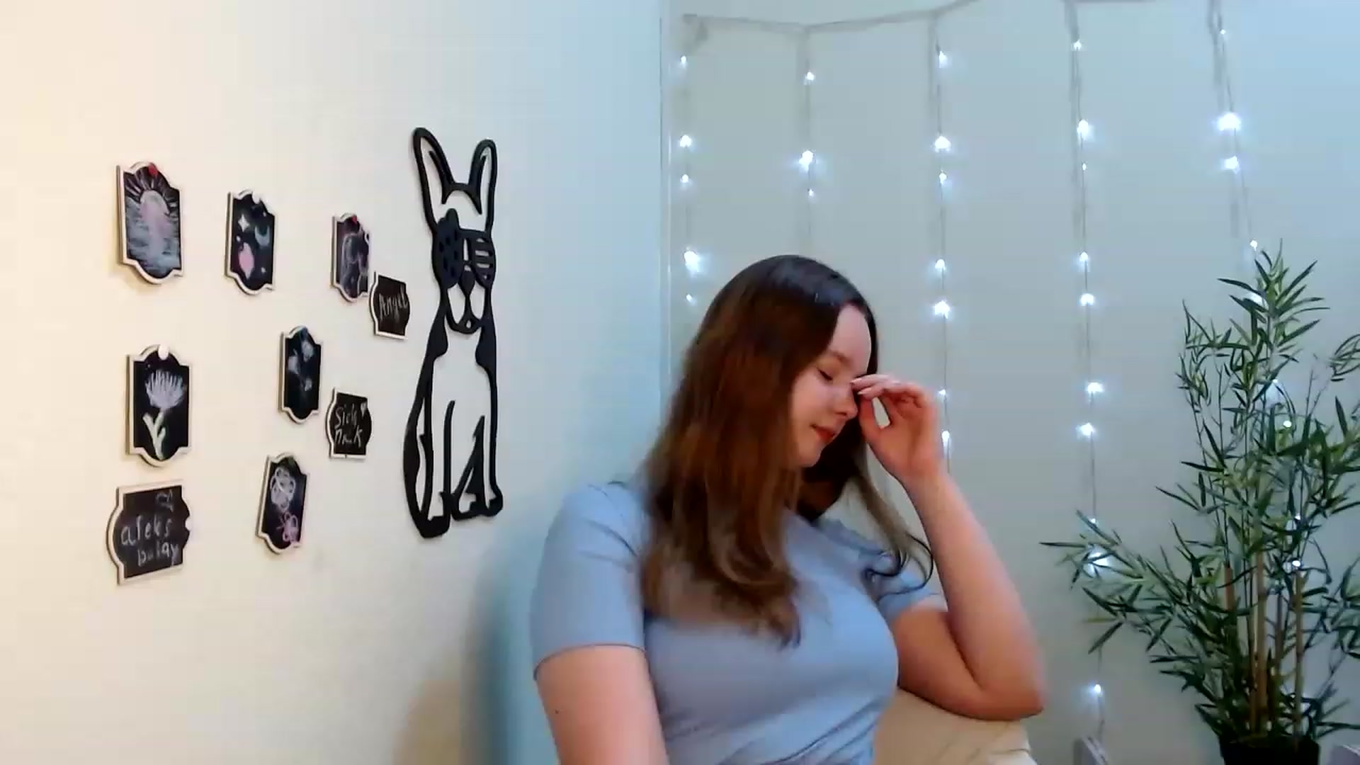 Gallery image thumbnail from Cold_Moon's myfreecams stream on, 06/03/2023, 15:00 image 17 of 20
