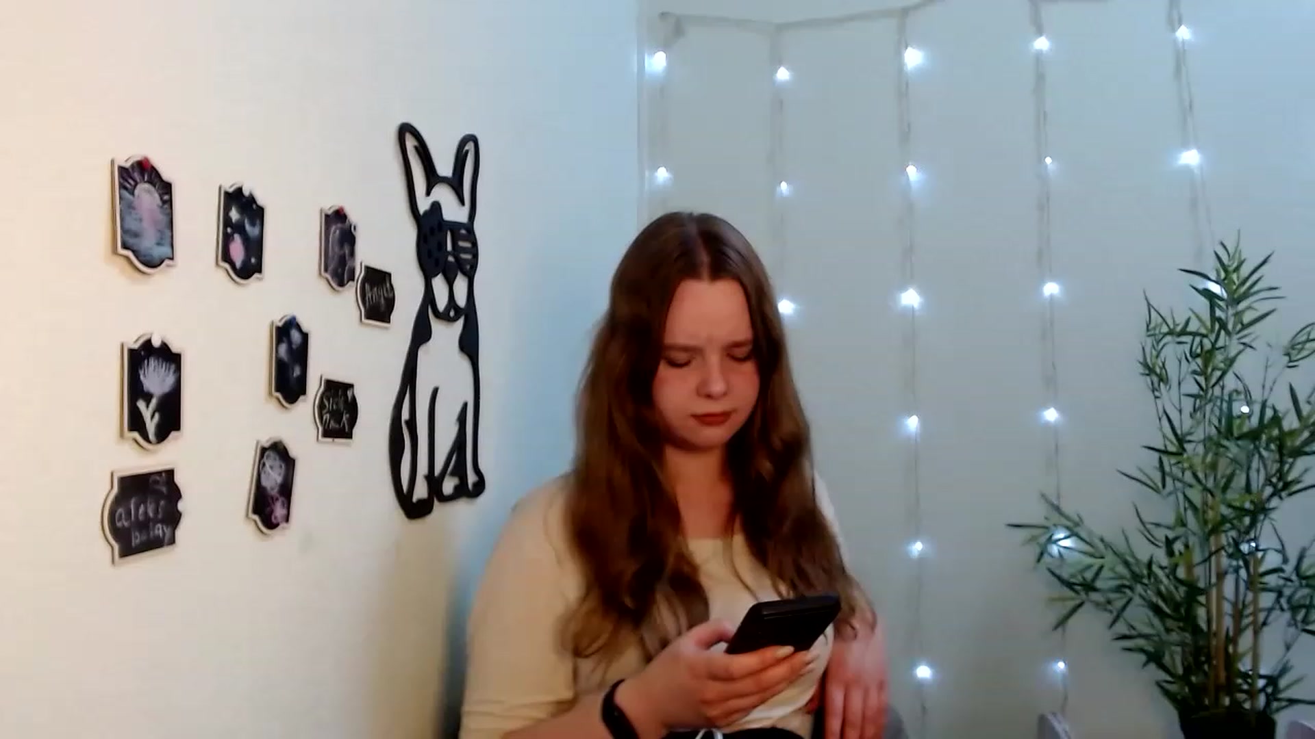 Gallery image thumbnail from Cold_Moon's myfreecams stream on, 06/04/2023, 13:49 image 13 of 20