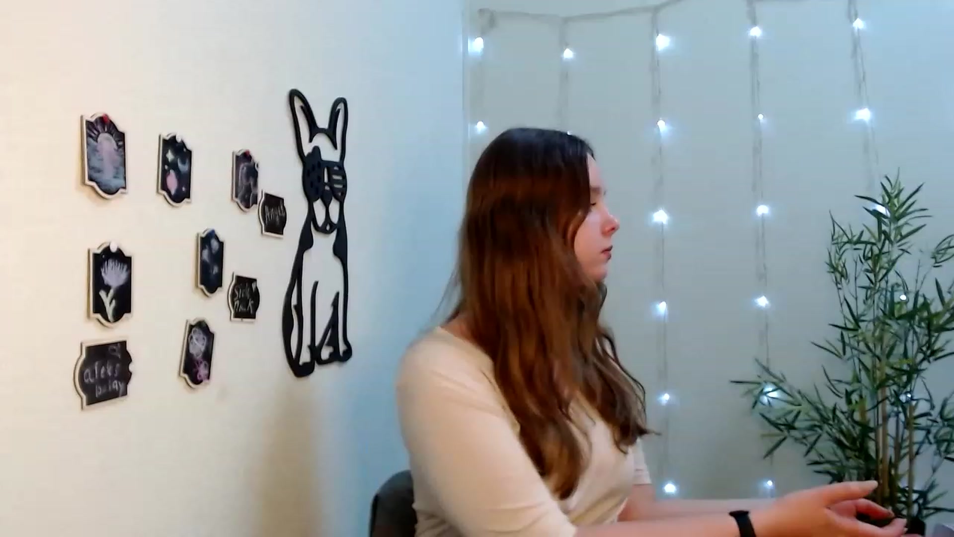Gallery image thumbnail from Cold_Moon's myfreecams stream on, 06/04/2023, 13:49 image 6 of 20