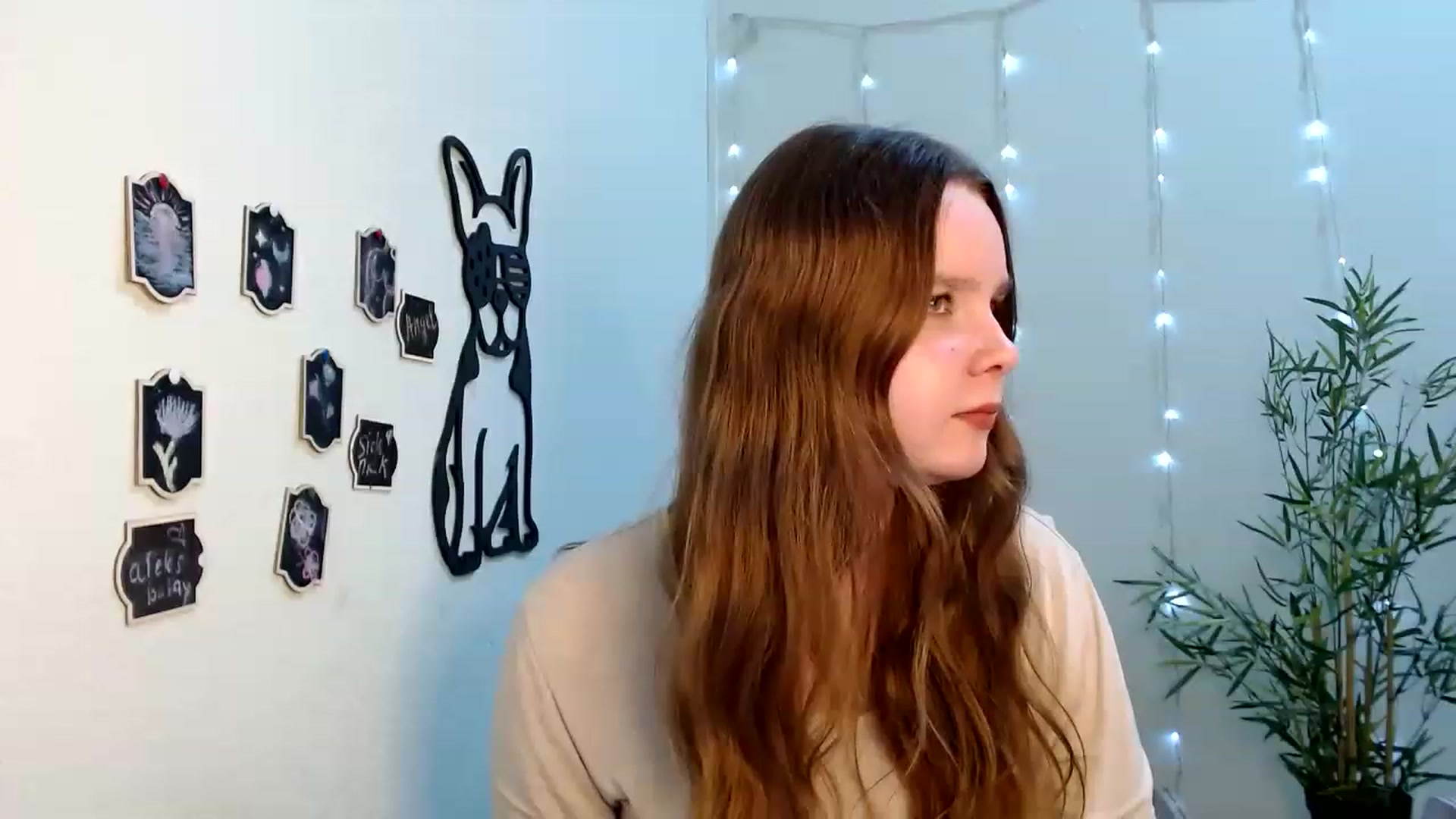 Gallery image thumbnail from Cold_Moon's myfreecams stream on, 06/04/2023, 13:49 image 19 of 20