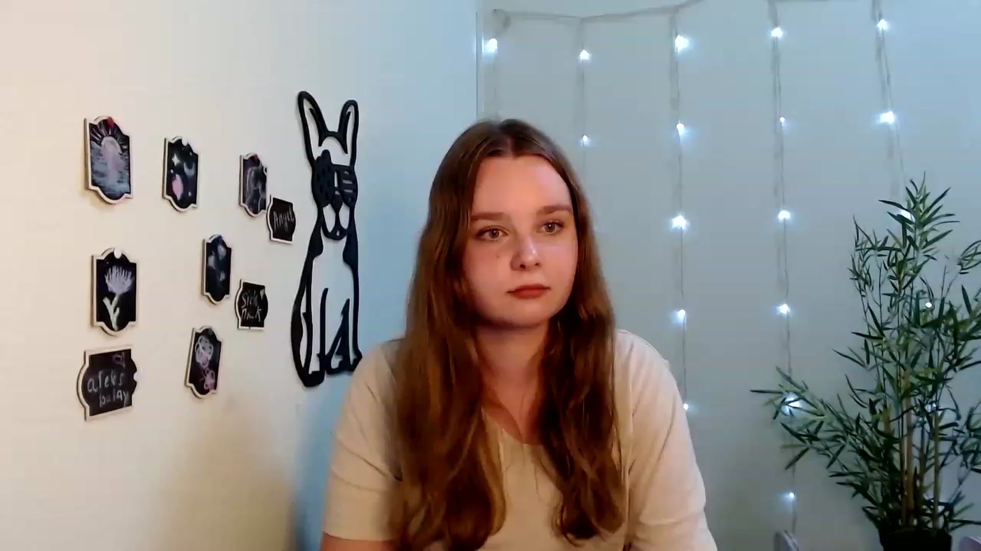 Gallery image thumbnail from Cold_Moon's myfreecams stream on, 06/04/2023, 15:09 image 17 of 20