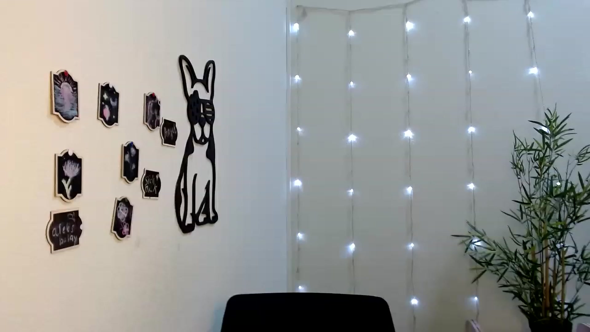 Gallery image thumbnail from Cold_Moon's myfreecams stream on, 06/04/2023, 15:24 image 19 of 20