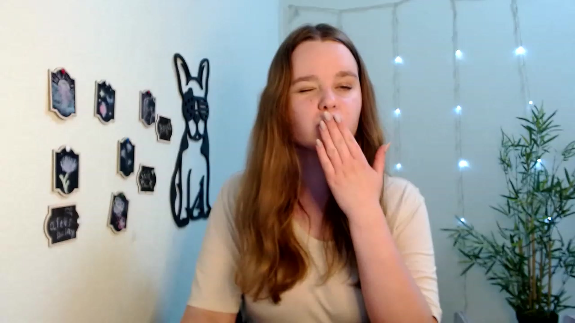 Gallery image thumbnail from Cold_Moon's myfreecams stream on, 06/04/2023, 15:24 image 20 of 20