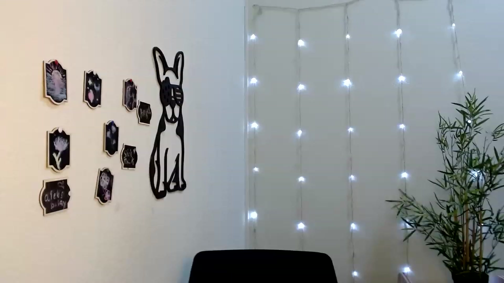 Gallery image thumbnail from Cold_Moon's myfreecams stream on, 06/04/2023, 15:24 image 18 of 20