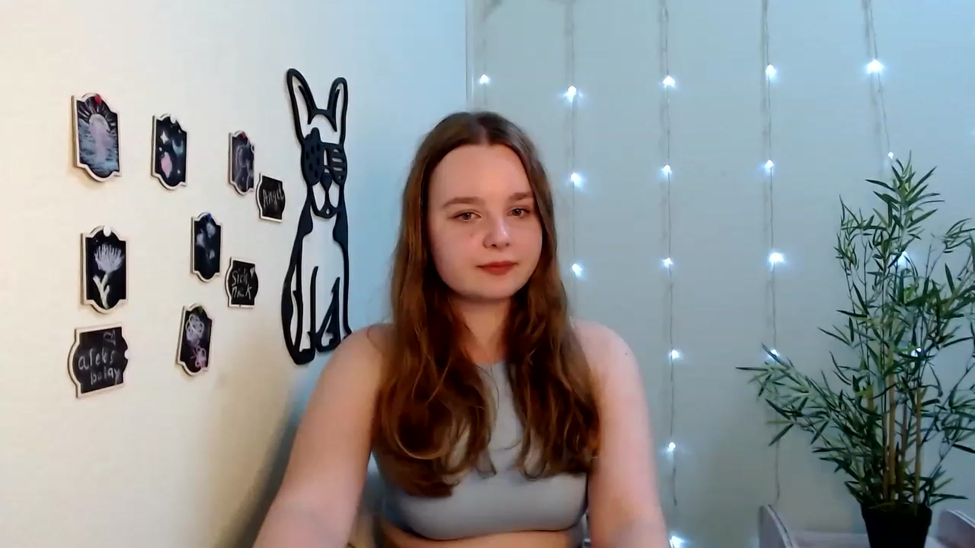 Gallery image thumbnail from Cold_Moon's myfreecams stream on, 06/05/2023, 12:08 image 4 of 20