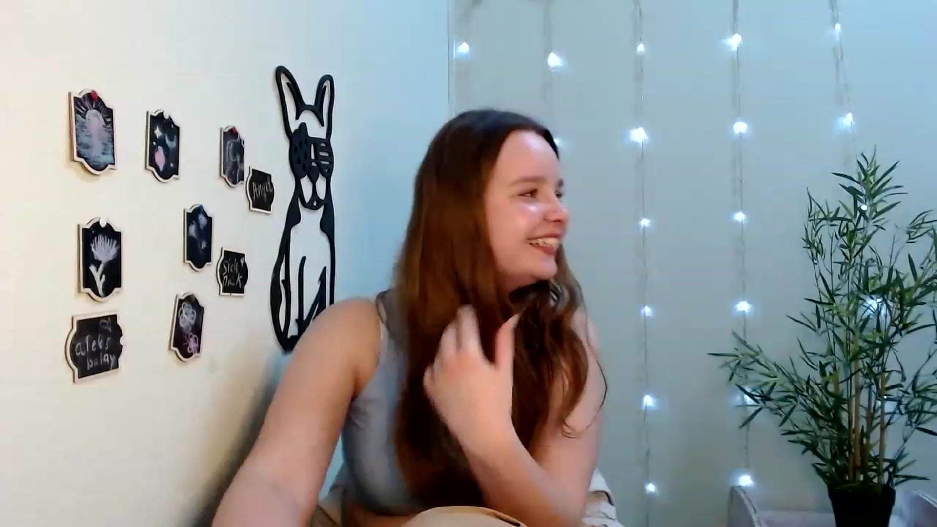 Gallery image thumbnail from Cold_Moon's myfreecams stream on, 06/05/2023, 12:08 image 7 of 20