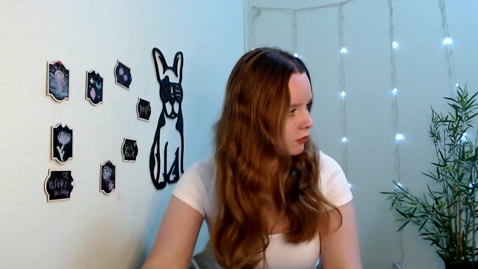 Gallery image thumbnail from Cold_Moon's myfreecams stream on, 06/11/2023, 13:29 image 7 of 20