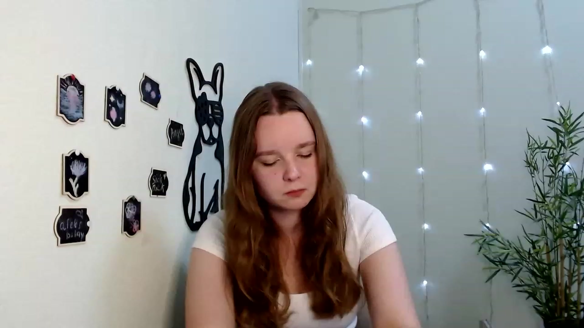 Gallery image thumbnail from Cold_Moon's myfreecams stream on, 06/11/2023, 13:29 image 10 of 20