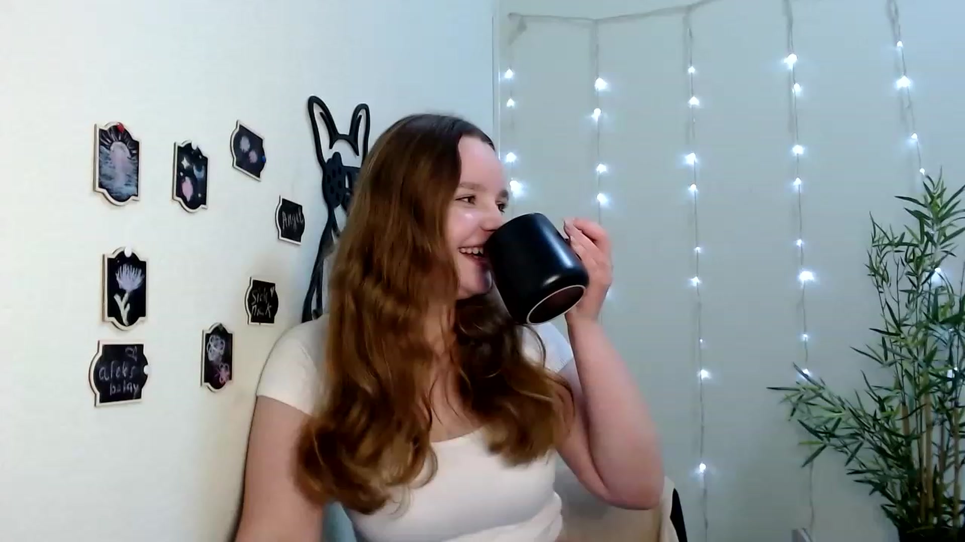 Gallery image thumbnail from Cold_Moon's myfreecams stream on, 06/11/2023, 13:29 image 11 of 20