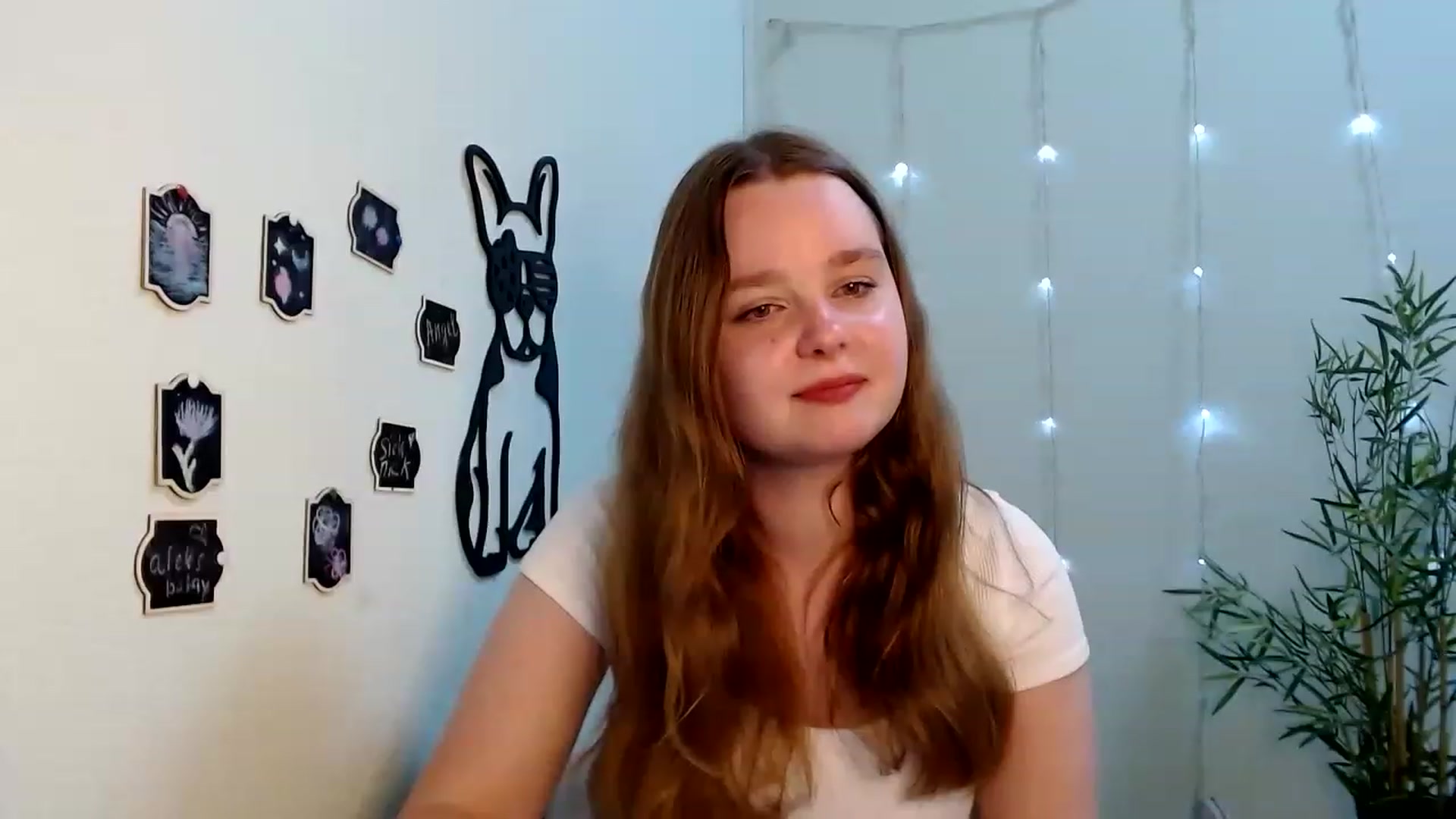 Gallery image thumbnail from Cold_Moon's myfreecams stream on, 06/11/2023, 15:16 image 8 of 20