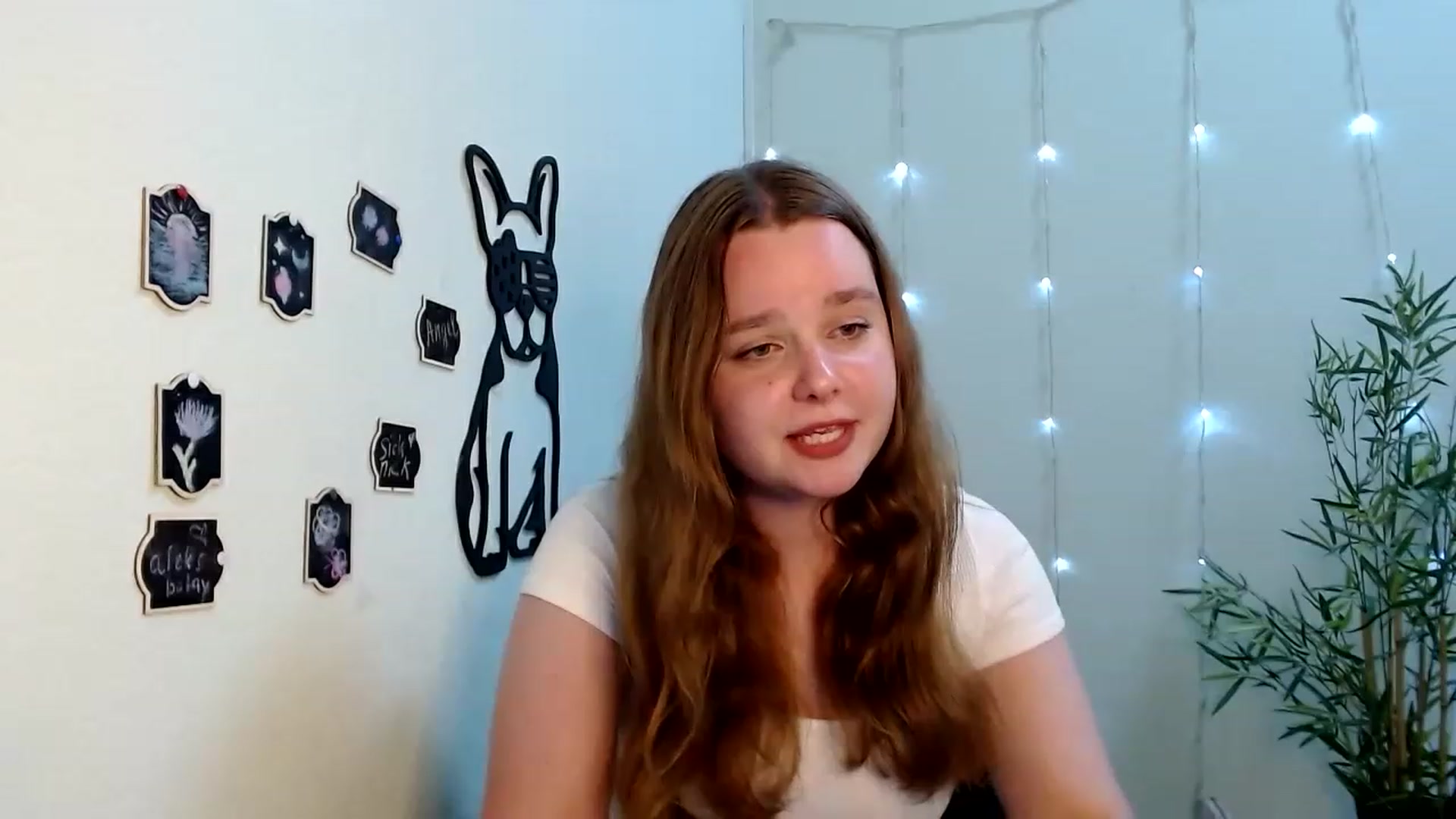 Gallery image thumbnail from Cold_Moon's myfreecams stream on, 06/11/2023, 15:16 image 17 of 20
