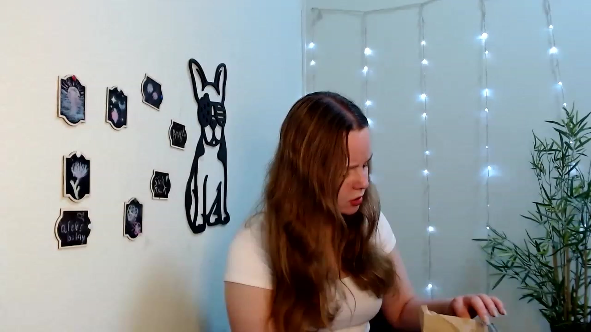 Gallery image thumbnail from Cold_Moon's myfreecams stream on, 06/11/2023, 15:16 image 12 of 20