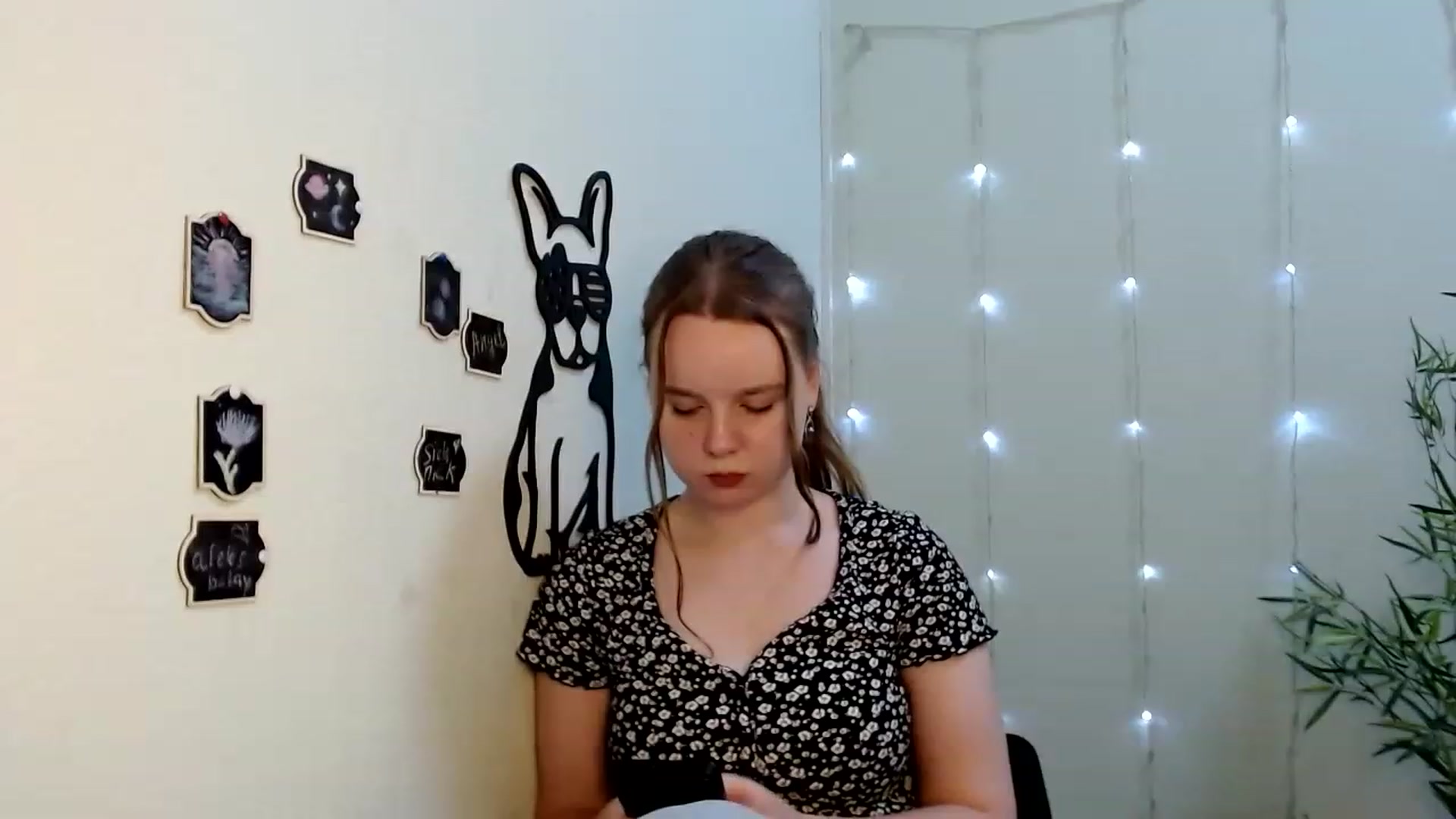 Gallery image thumbnail from Cold_Moon's myfreecams stream on, 06/15/2023, 11:39 image 18 of 20