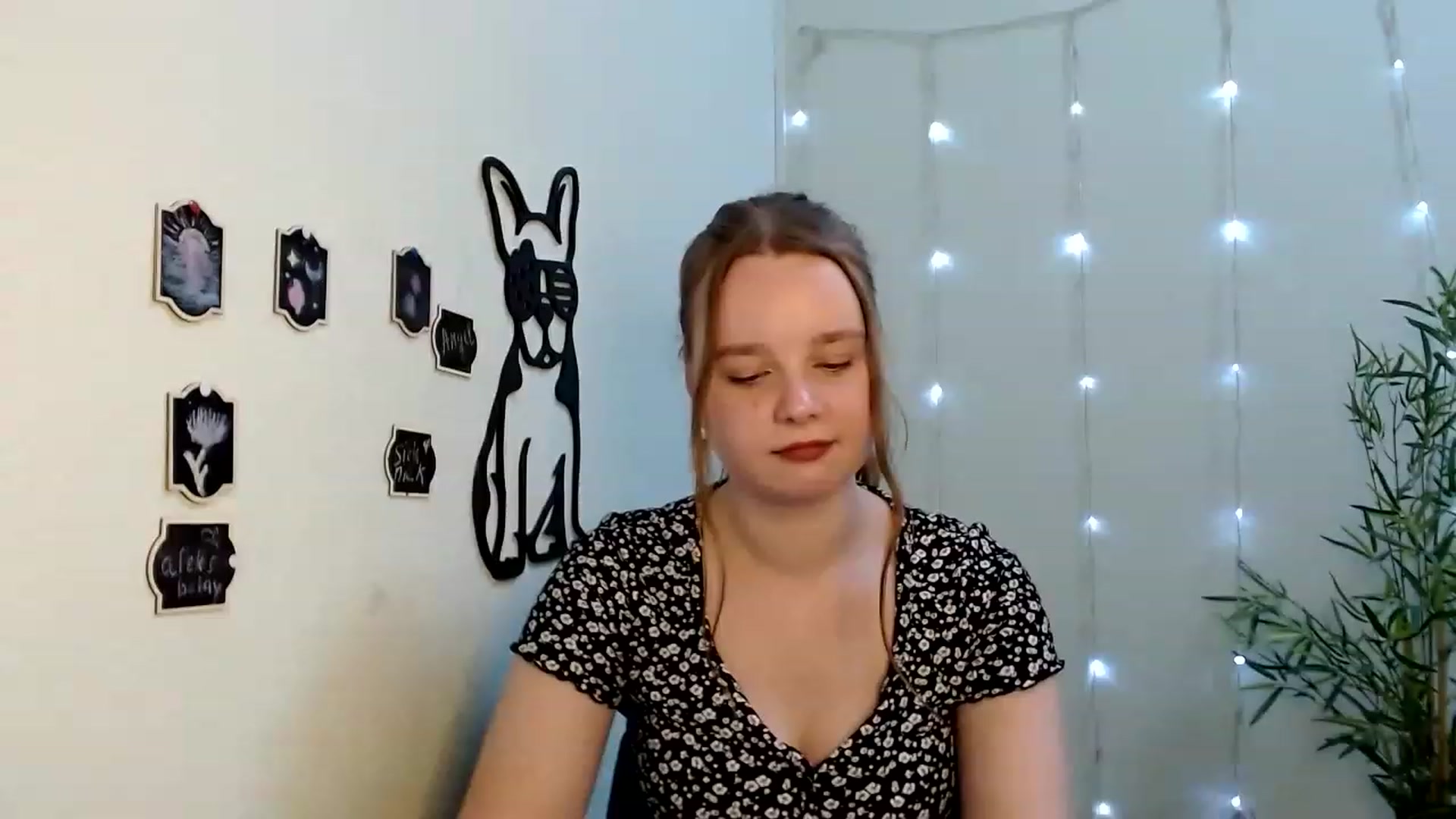 Gallery image thumbnail from Cold_Moon's myfreecams stream on, 06/15/2023, 11:39 image 1 of 20