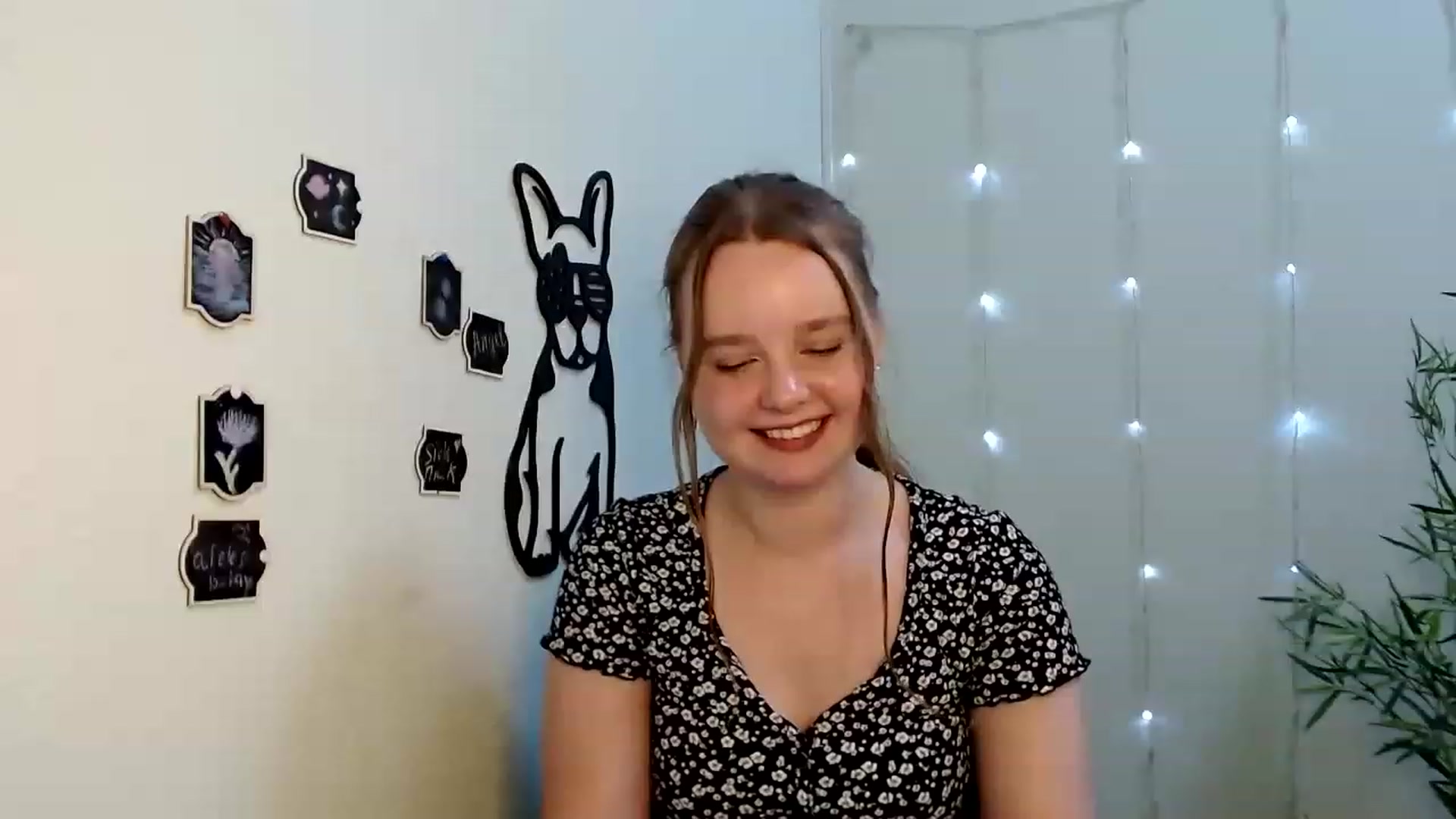 Gallery image thumbnail from Cold_Moon's myfreecams stream on, 06/15/2023, 11:50 image 10 of 20