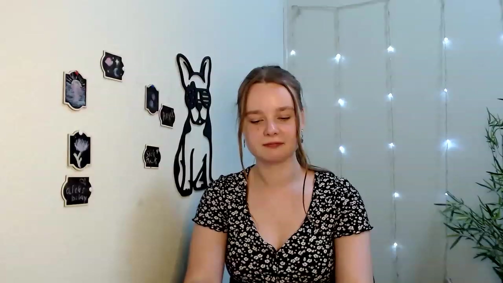 Gallery image thumbnail from Cold_Moon's myfreecams stream on, 06/15/2023, 13:44 image 6 of 20