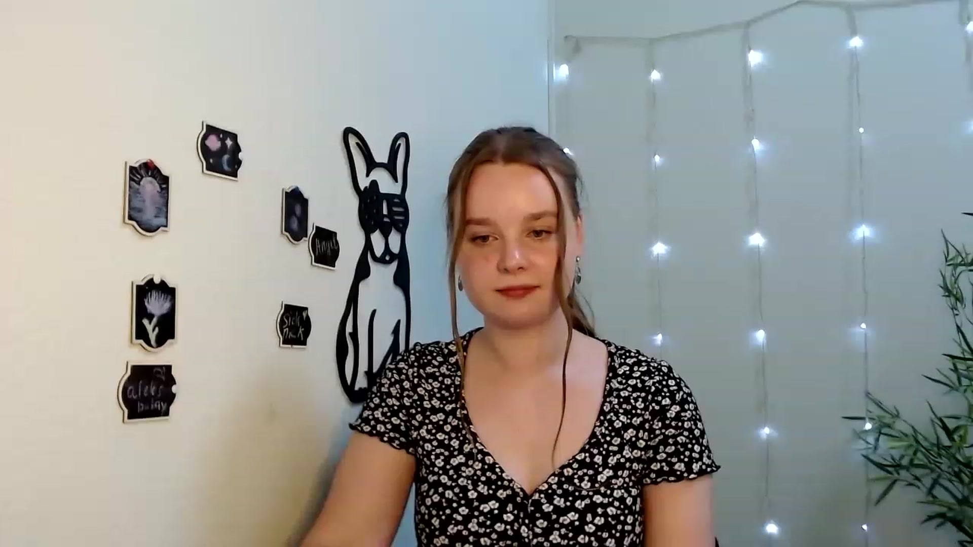 Gallery image thumbnail from Cold_Moon's myfreecams stream on, 06/15/2023, 13:44 image 2 of 20