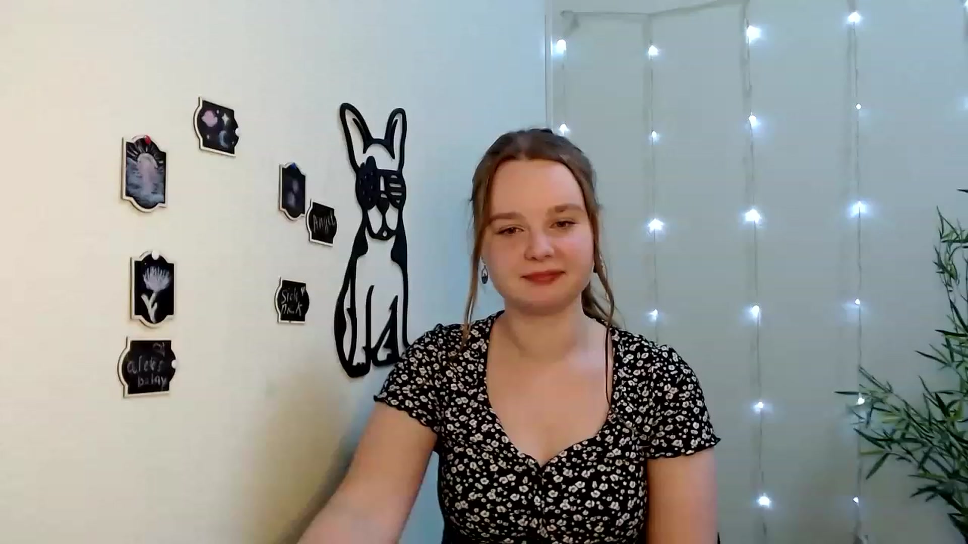 Gallery image thumbnail from Cold_Moon's myfreecams stream on, 06/15/2023, 13:44 image 18 of 20