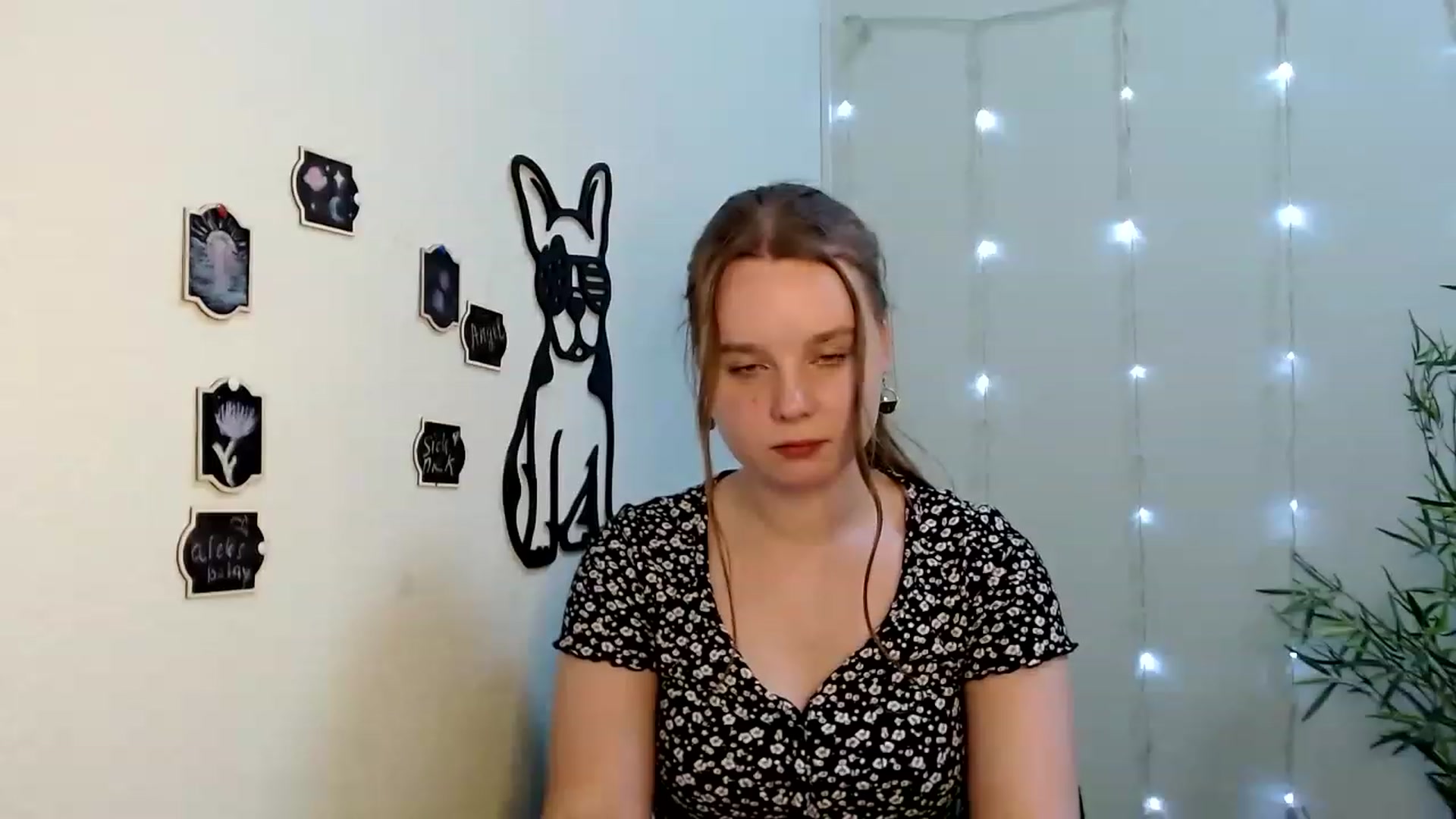 Gallery image thumbnail from Cold_Moon's myfreecams stream on, 06/15/2023, 13:44 image 9 of 20