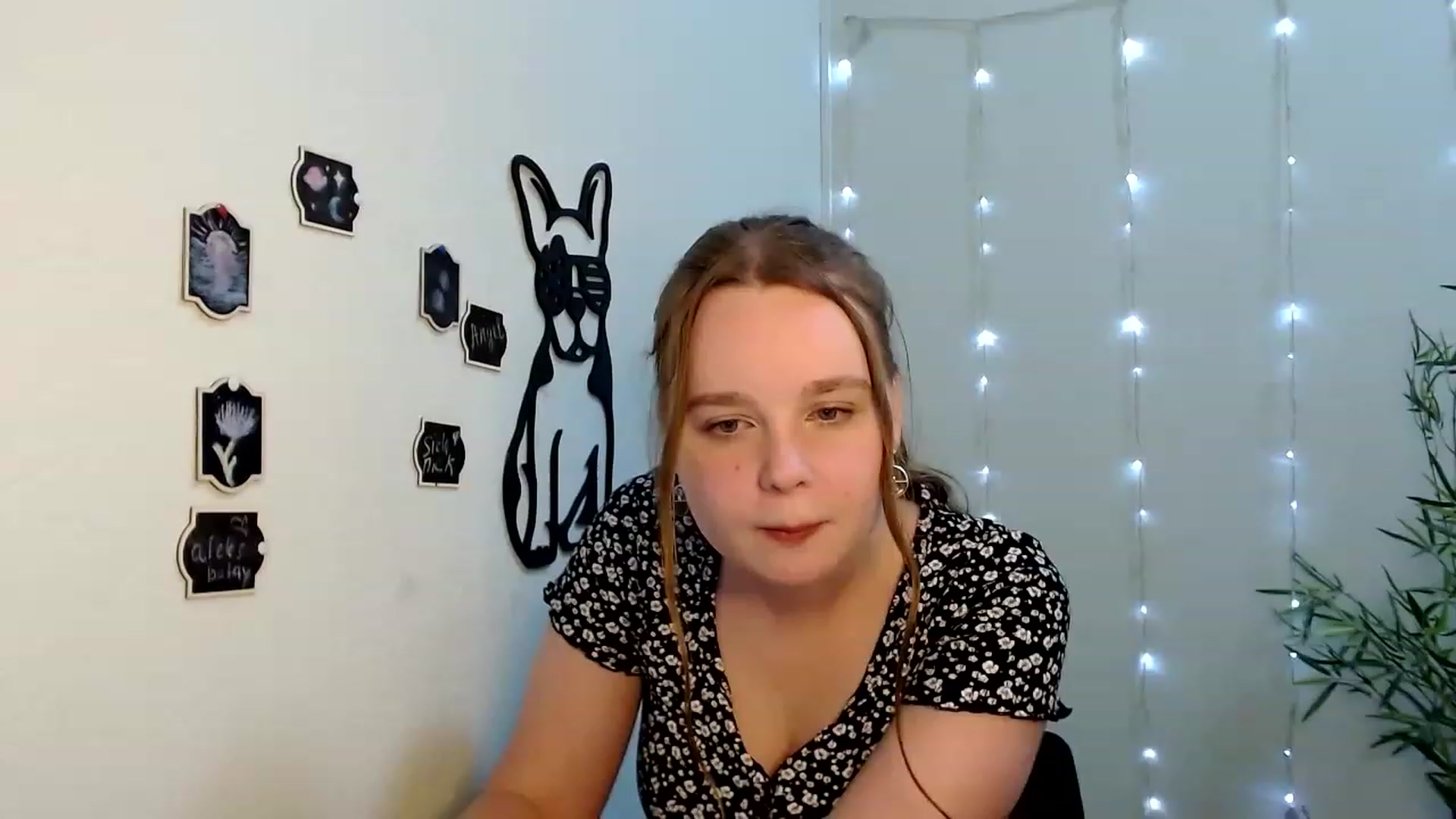 Gallery image thumbnail from Cold_Moon's myfreecams stream on, 06/15/2023, 13:44 image 12 of 20