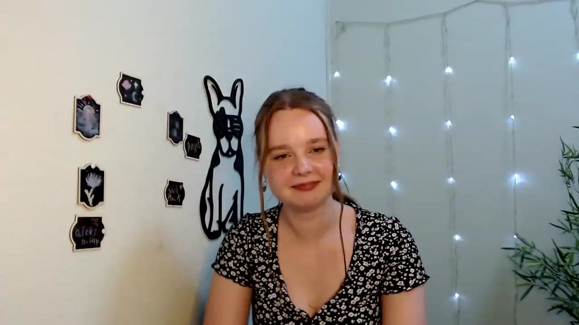 Gallery image thumbnail from Cold_Moon's myfreecams stream on, 06/15/2023, 13:44 image 1 of 20