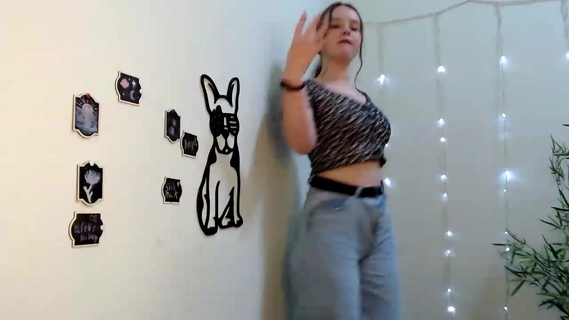 Gallery image thumbnail from Cold_Moon's myfreecams stream on, 06/15/2023, 13:44 image 3 of 20