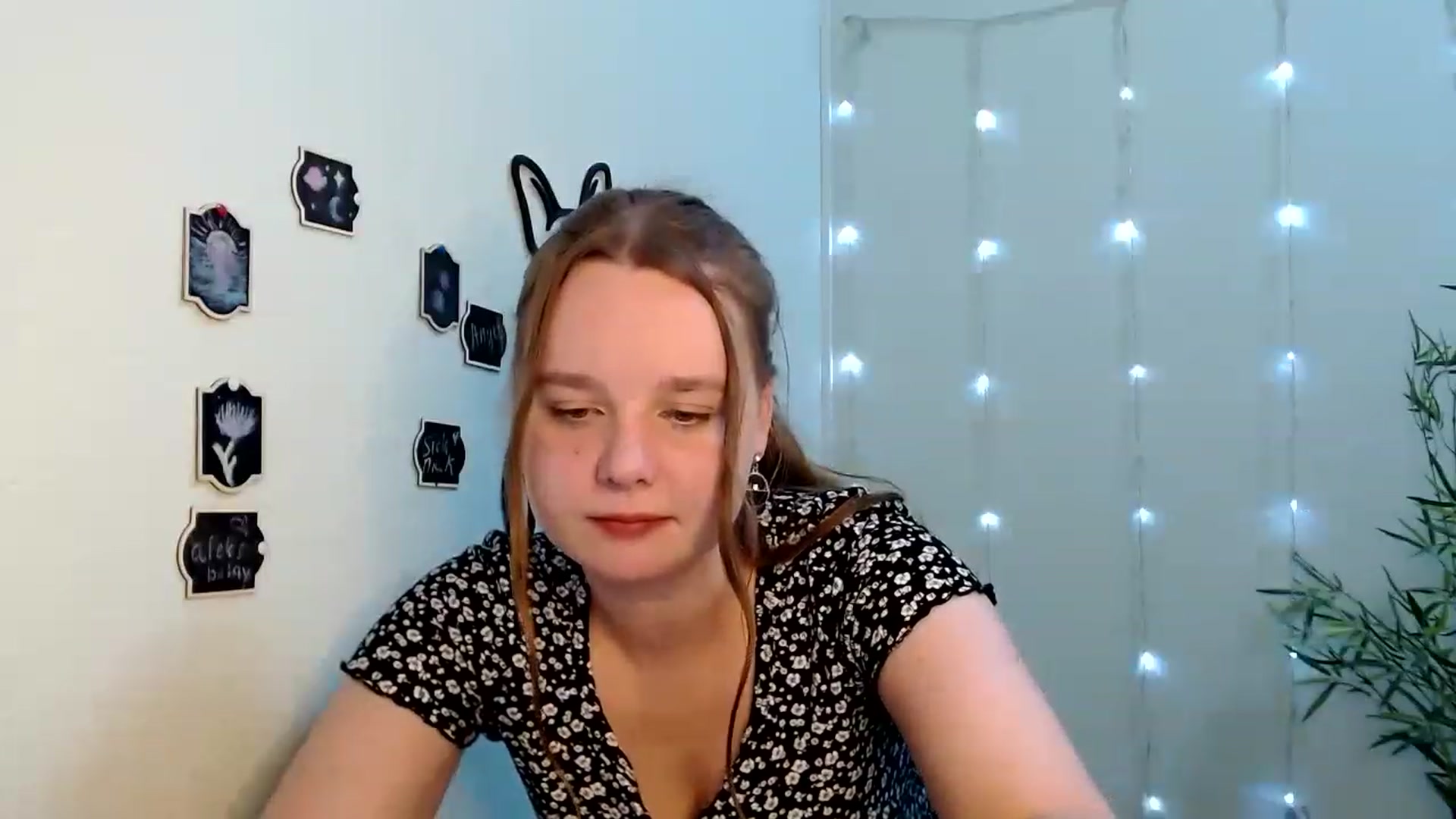 Gallery image thumbnail from Cold_Moon's myfreecams stream on, 06/15/2023, 13:44 image 15 of 20