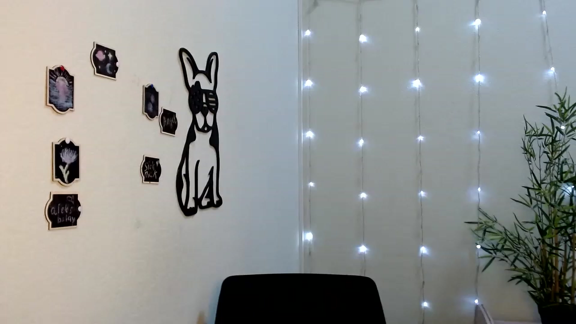 Gallery image thumbnail from Cold_Moon's myfreecams stream on, 06/16/2023, 14:01 image 7 of 20