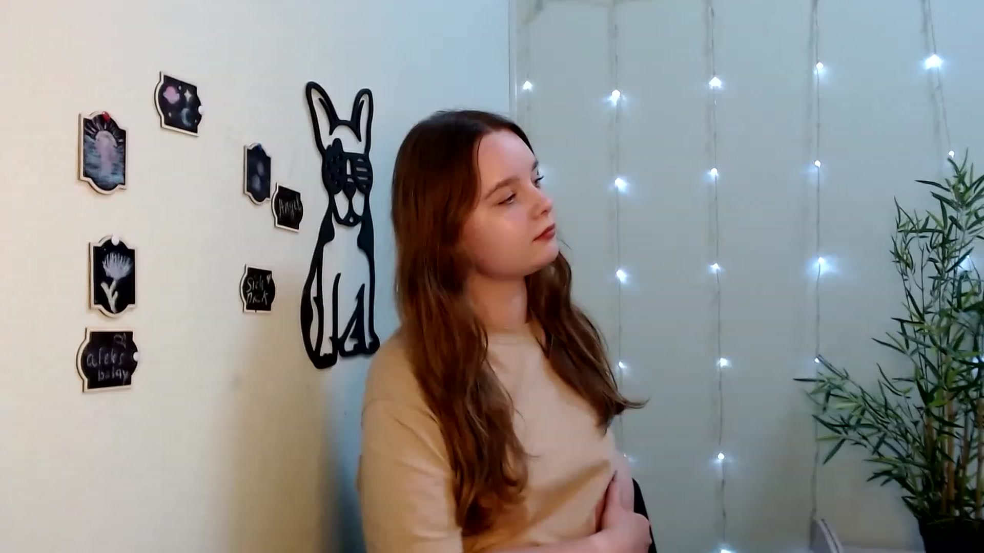 Gallery image thumbnail from Cold_Moon's myfreecams stream on, 06/16/2023, 14:01 image 2 of 20
