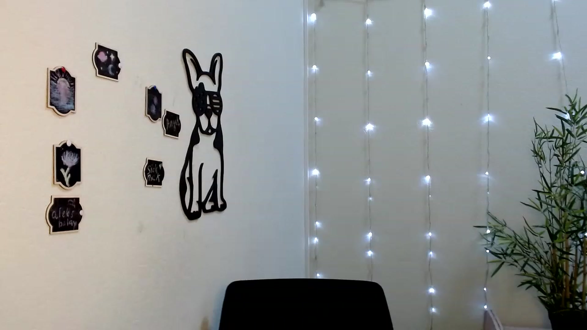 Gallery image thumbnail from Cold_Moon's myfreecams stream on, 06/16/2023, 14:01 image 8 of 20