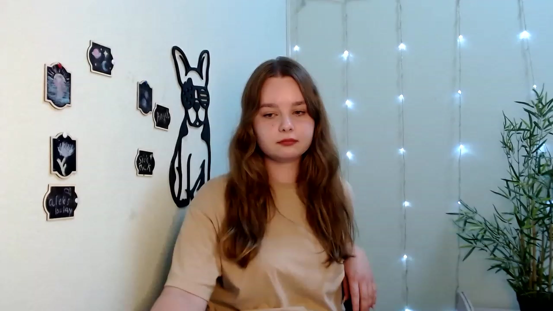 Gallery image thumbnail from Cold_Moon's myfreecams stream on, 06/16/2023, 14:01 image 1 of 20