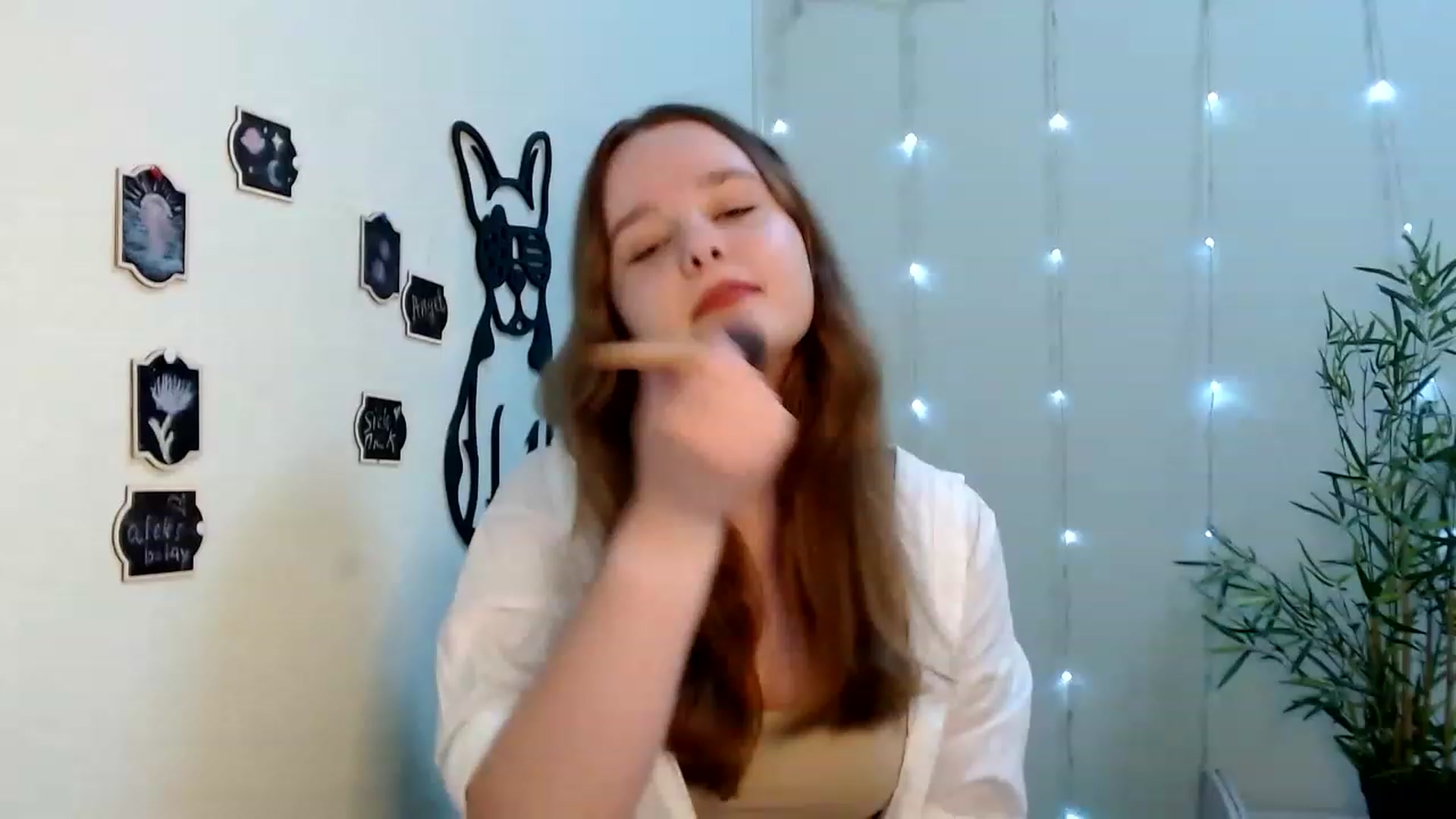 Gallery image thumbnail from Cold_Moon's myfreecams stream on, 06/16/2023, 14:01 image 15 of 20