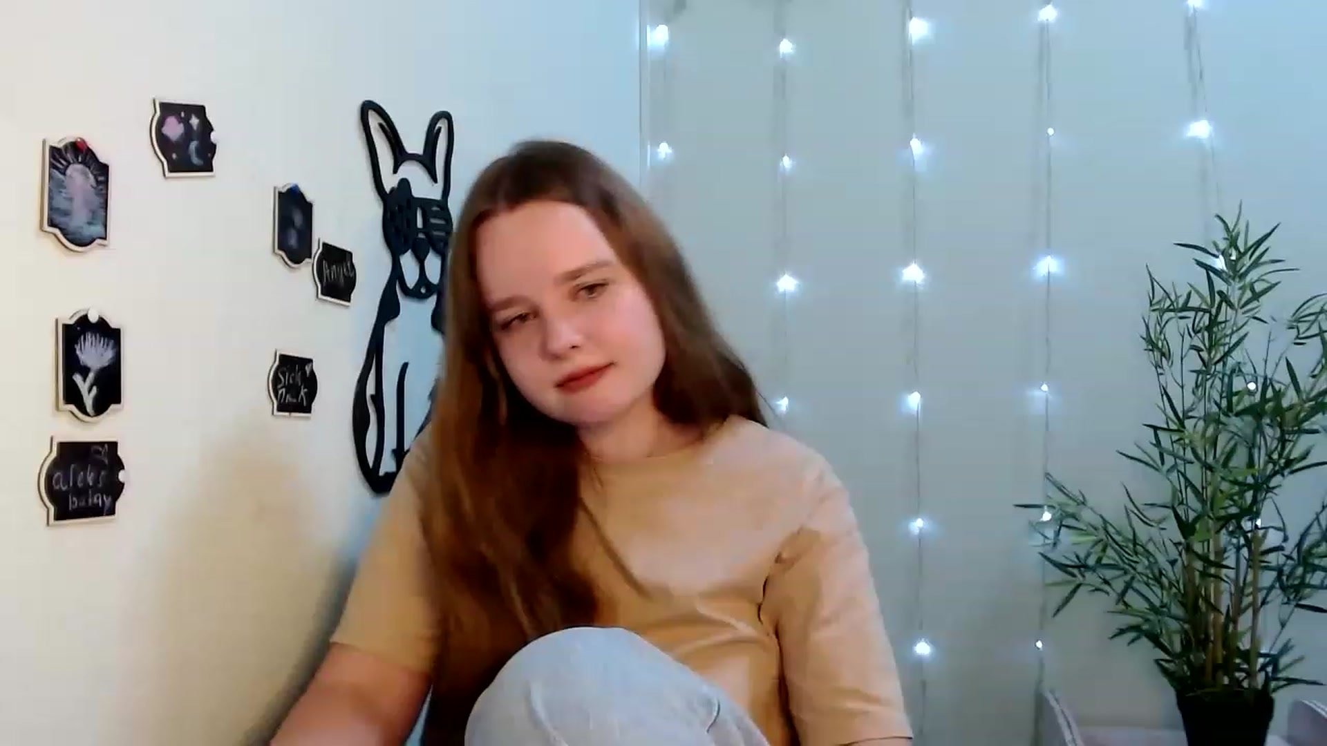 Gallery image thumbnail from Cold_Moon's myfreecams stream on, 06/16/2023, 16:58 image 12 of 20