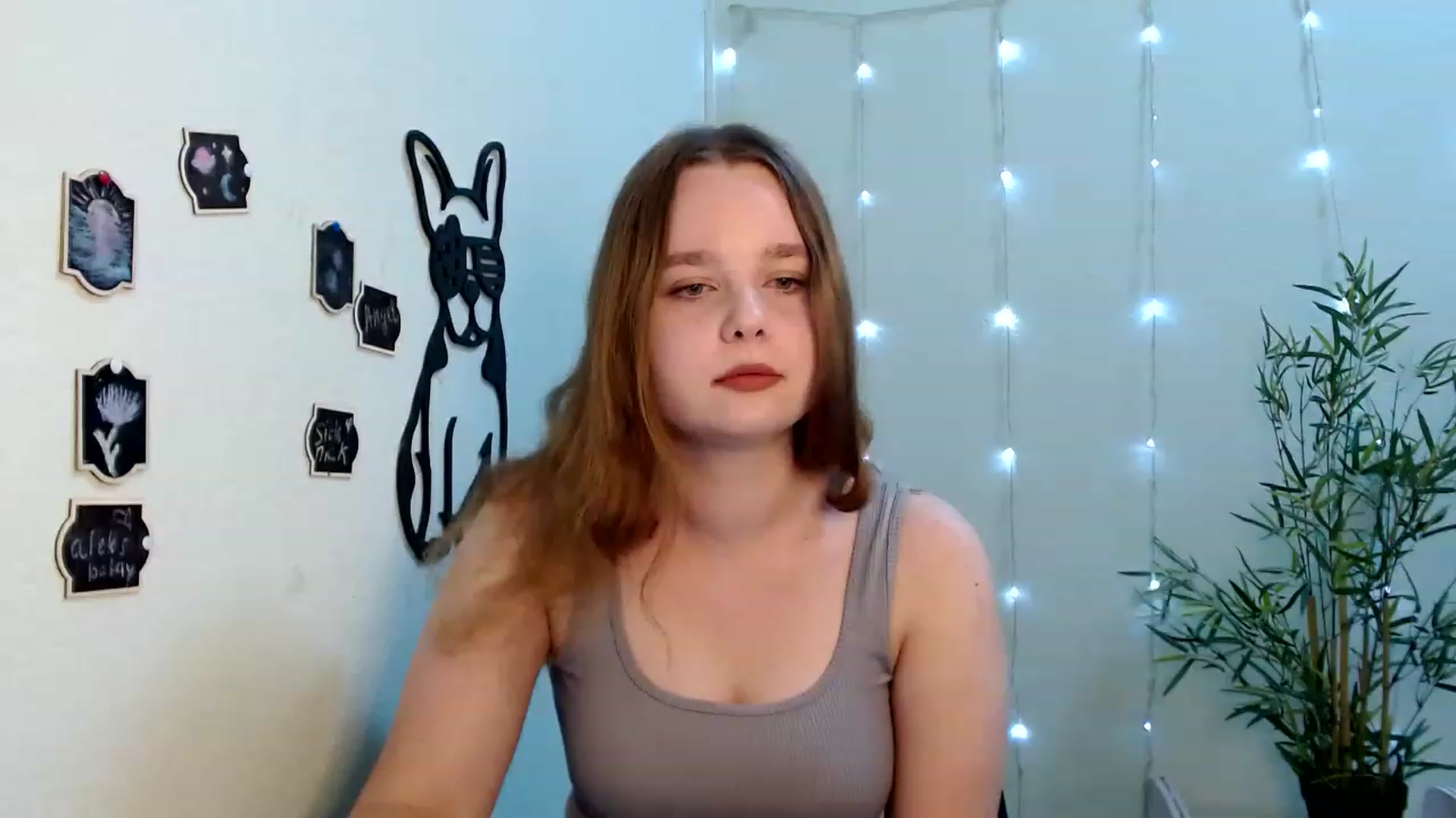 Gallery image thumbnail from Cold_Moon's myfreecams stream on, 06/18/2023, 13:22 image 18 of 20