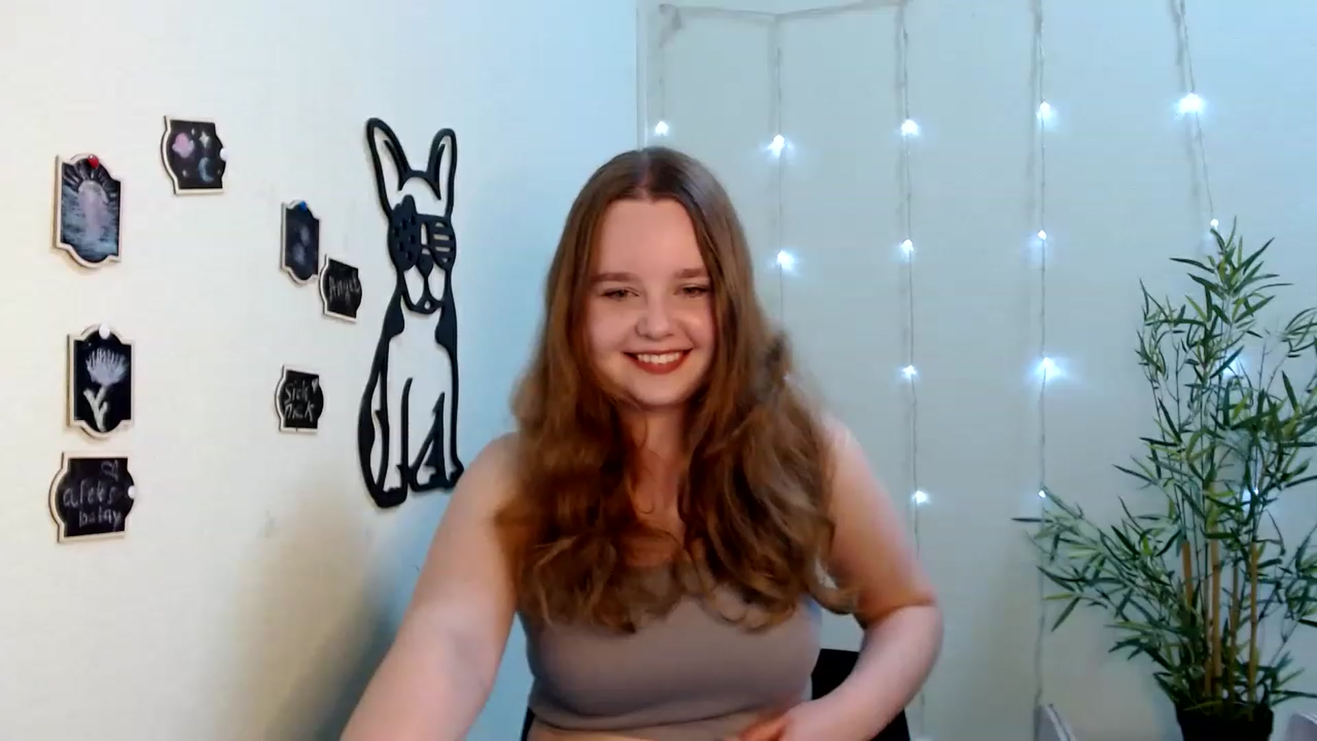 Gallery image thumbnail from Cold_Moon's myfreecams stream on, 06/18/2023, 13:22 image 6 of 20