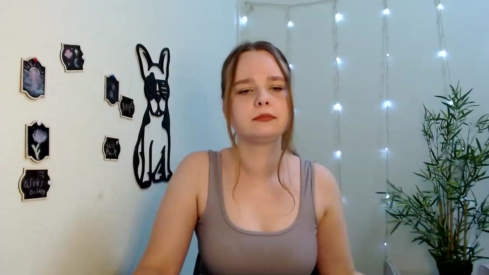 Gallery image thumbnail from Cold_Moon's myfreecams stream on, 06/18/2023, 13:22 image 7 of 20