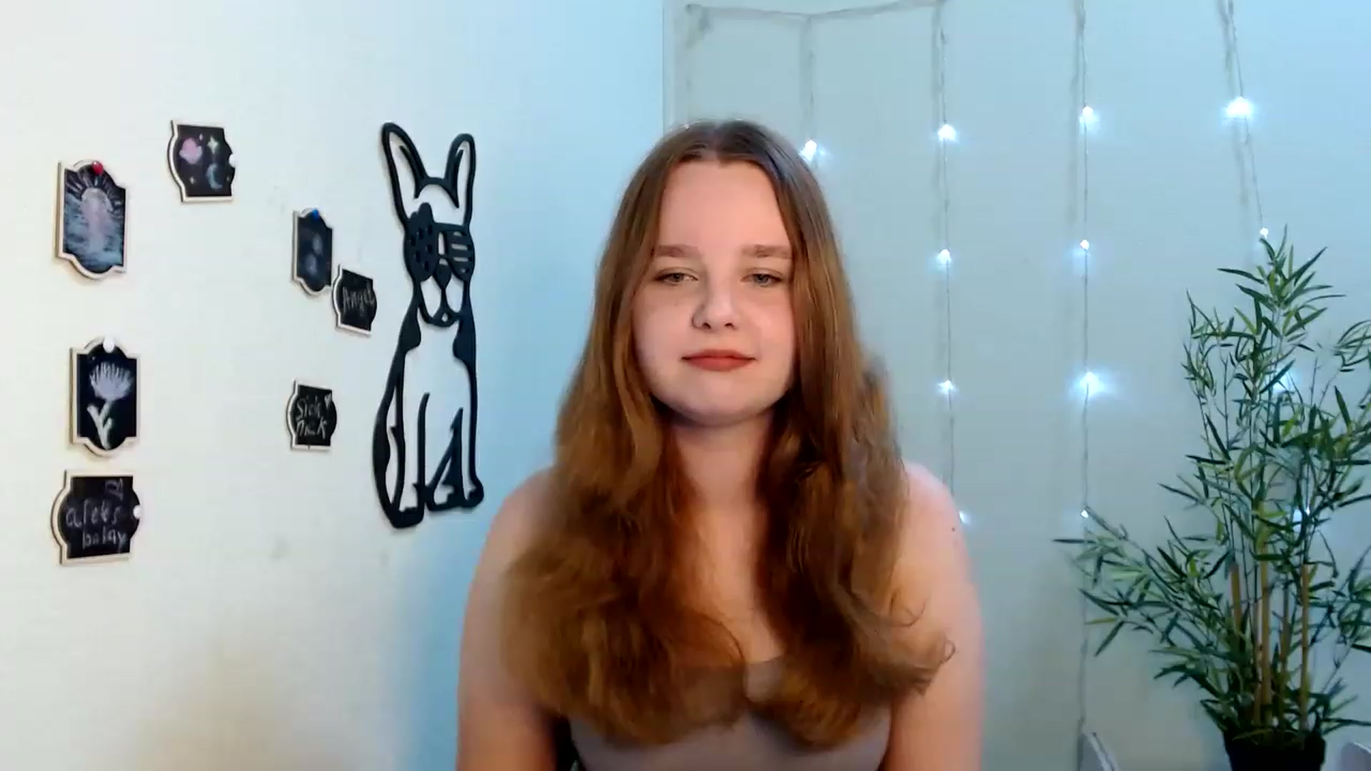 Gallery image thumbnail from Cold_Moon's myfreecams stream on, 06/18/2023, 13:22 image 9 of 20