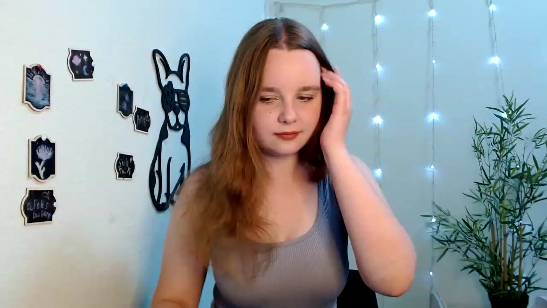 Gallery image thumbnail from Cold_Moon's myfreecams stream on, 06/18/2023, 13:22 image 15 of 20