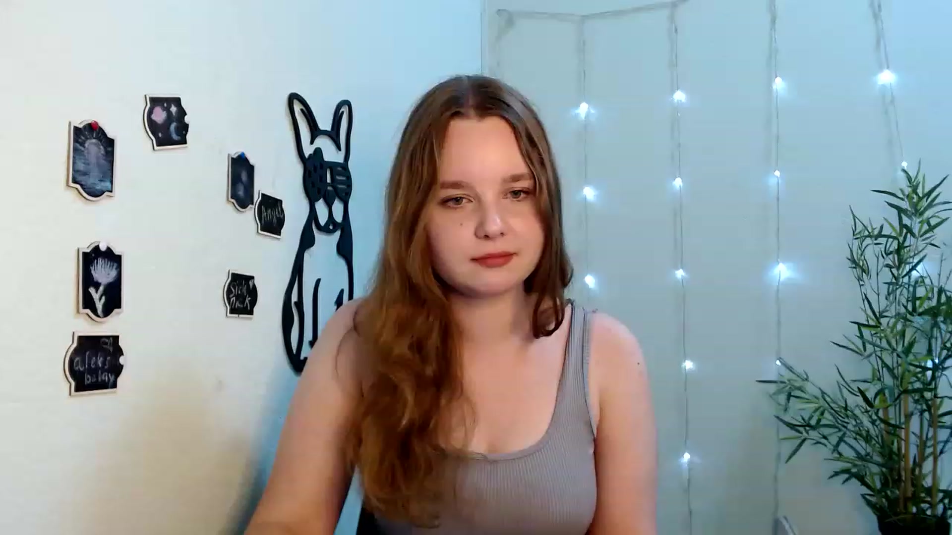 Gallery image thumbnail from Cold_Moon's myfreecams stream on, 06/18/2023, 15:24 image 19 of 20