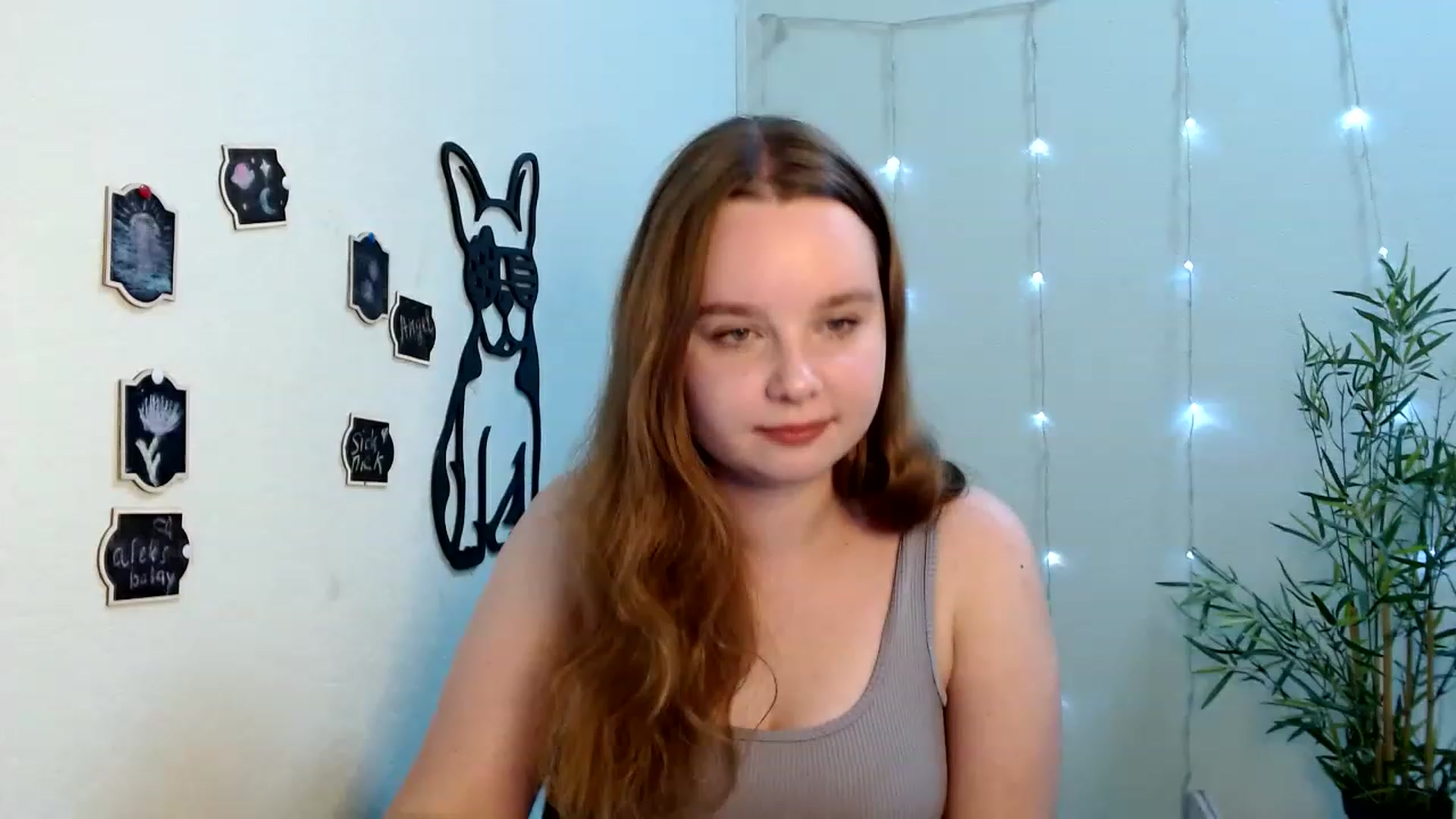 Gallery image thumbnail from Cold_Moon's myfreecams stream on, 06/18/2023, 15:24 image 10 of 20