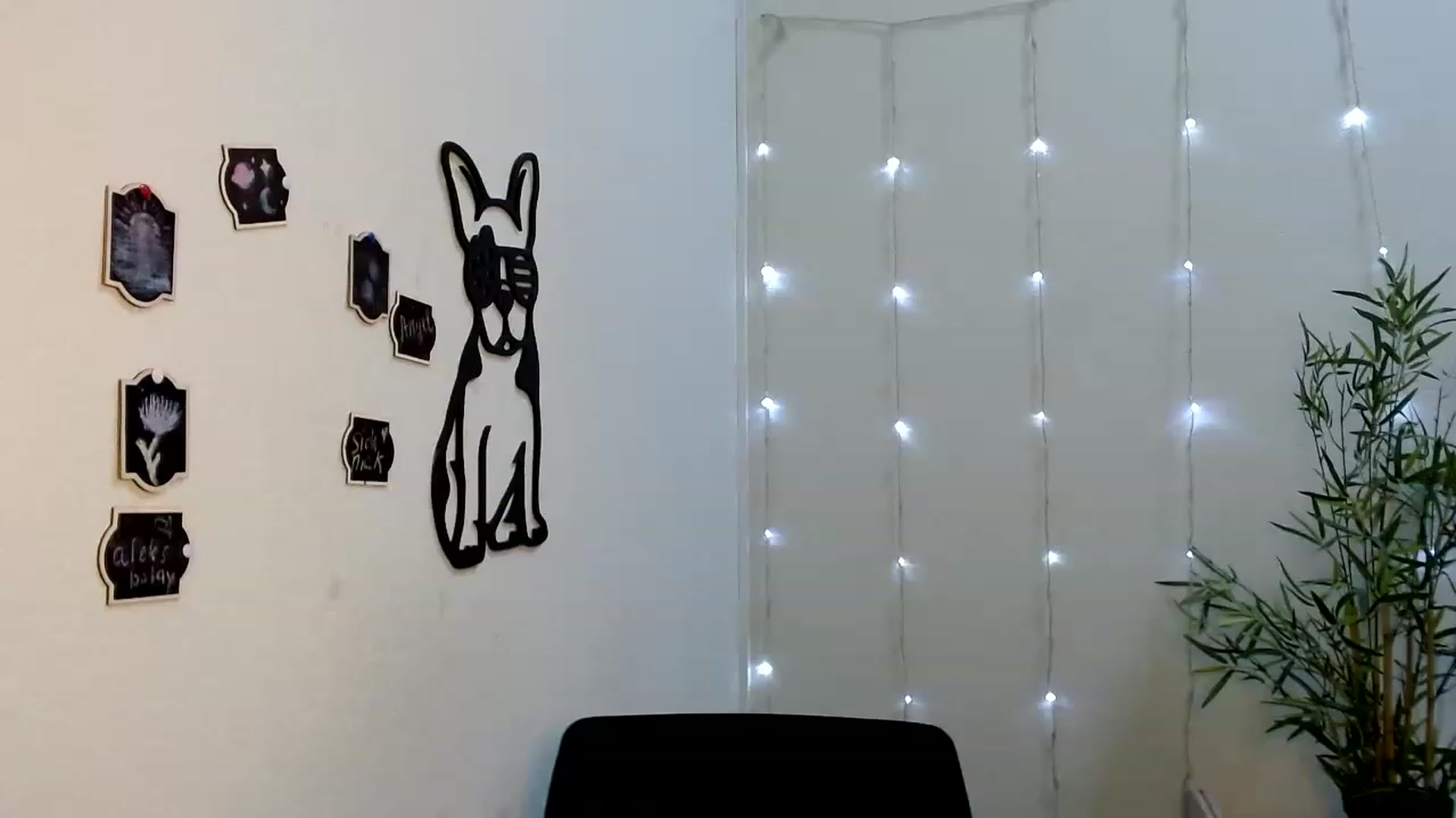 Gallery image thumbnail from Cold_Moon's myfreecams stream on, 06/18/2023, 15:24 image 16 of 20